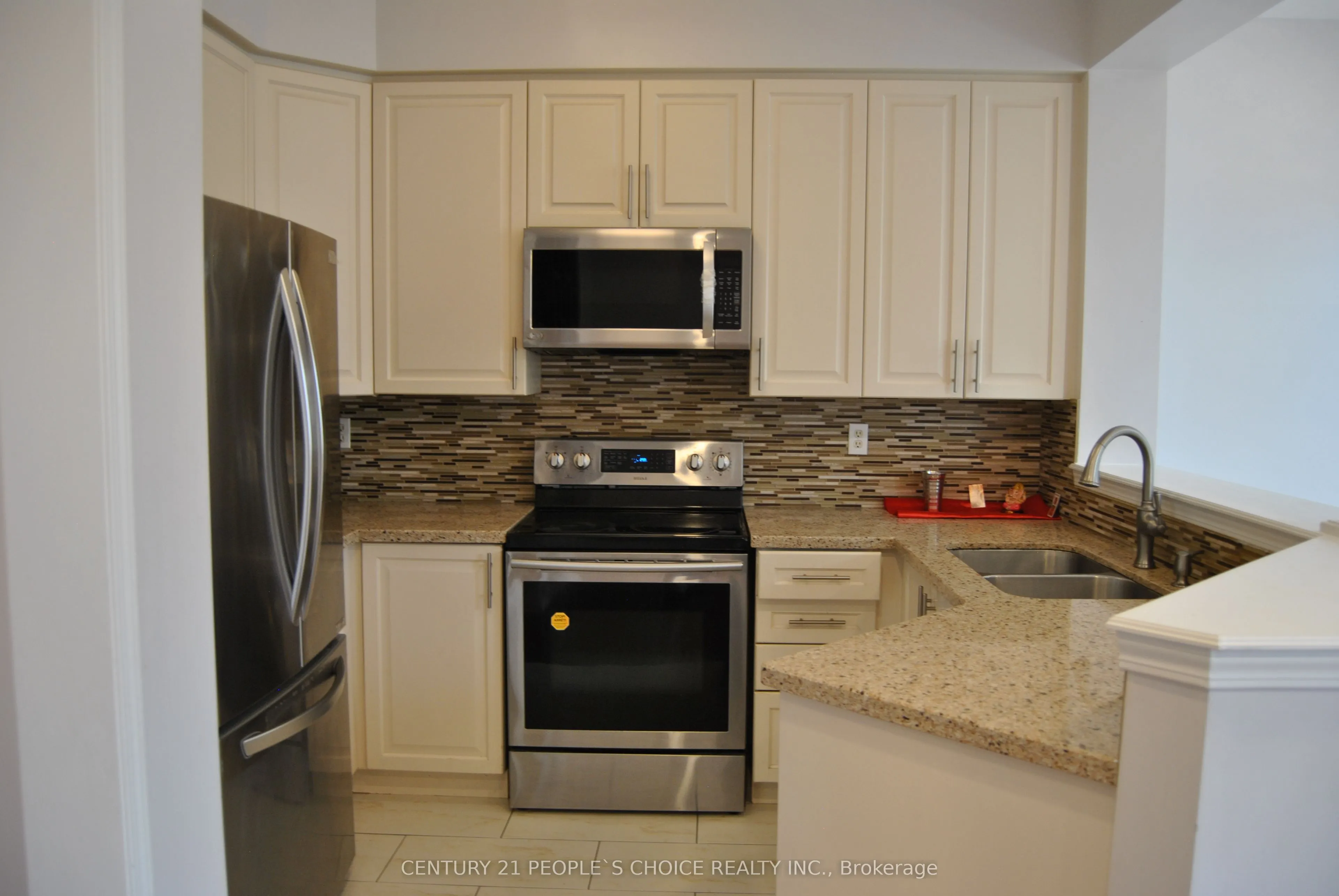 1248 Prestonwood Crescent