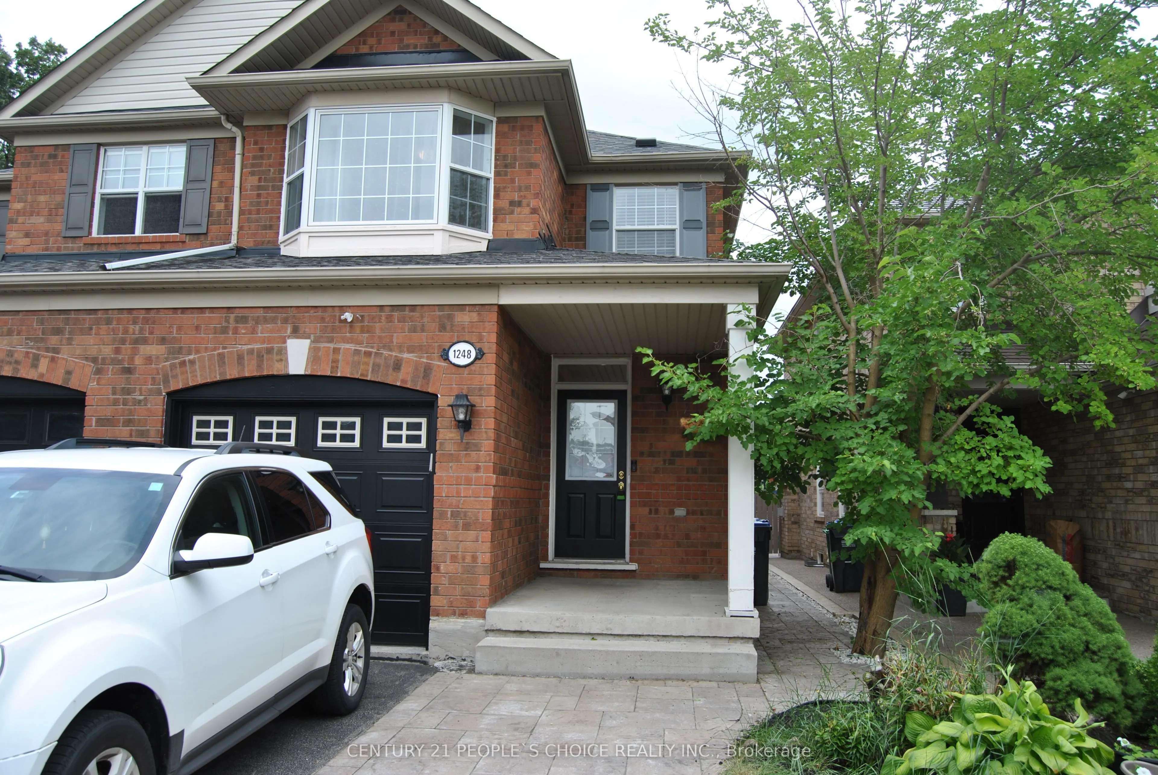 1248 Prestonwood Crescent