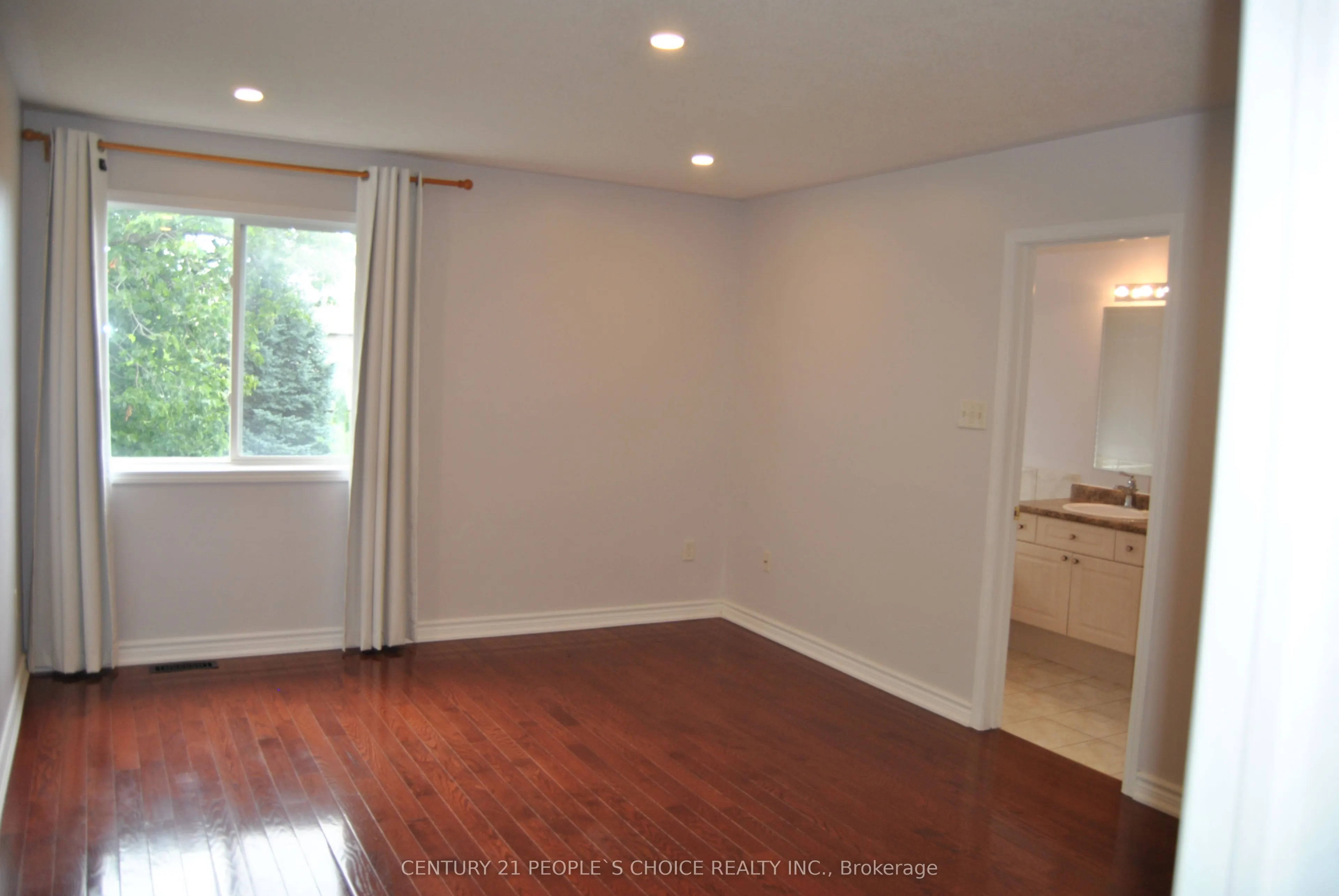 1248 Prestonwood Crescent