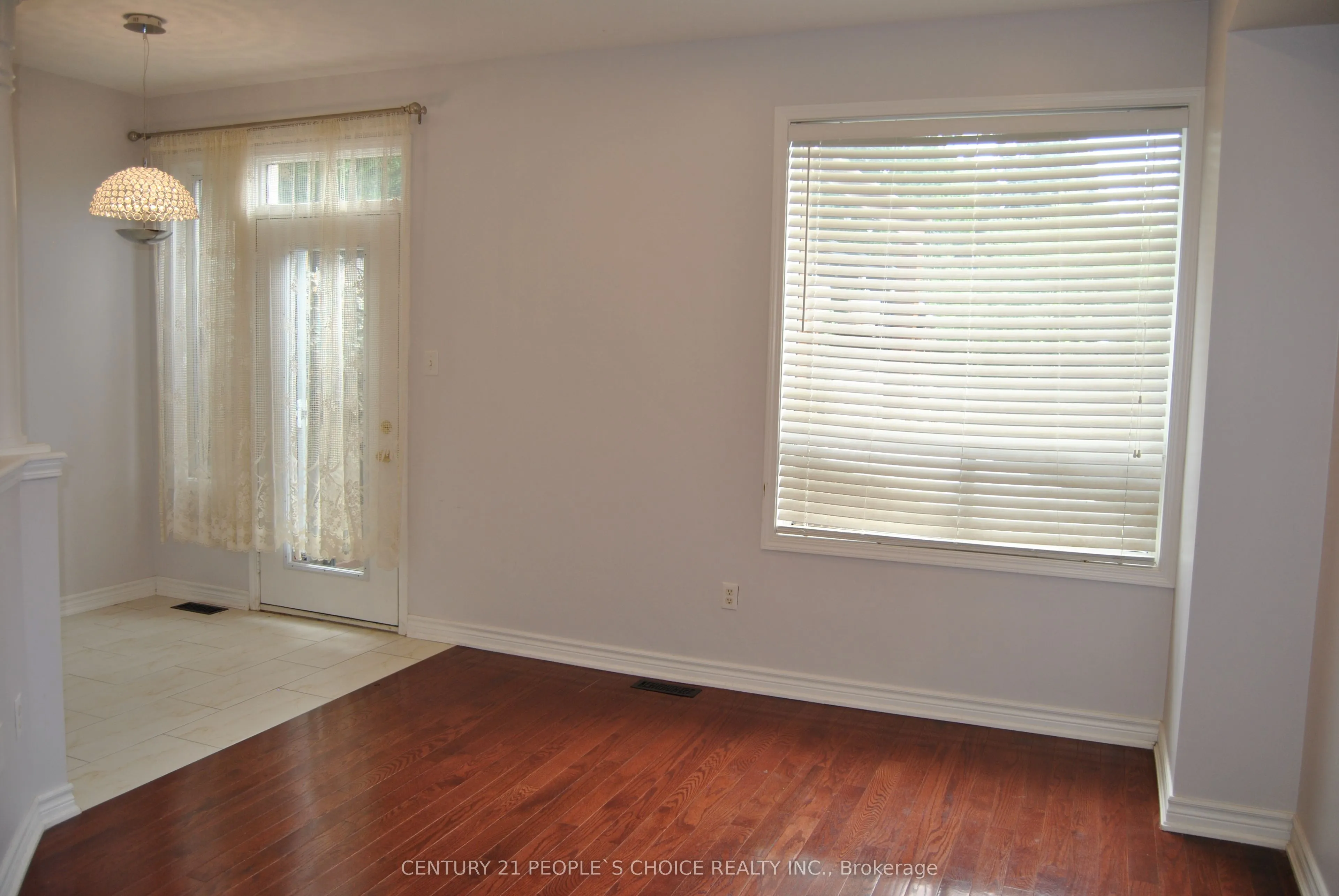 1248 Prestonwood Crescent