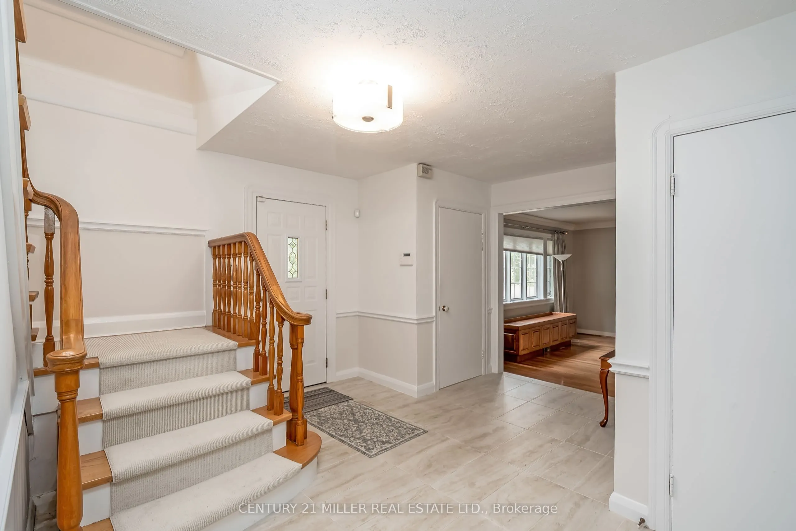 11 Colonial Crescent