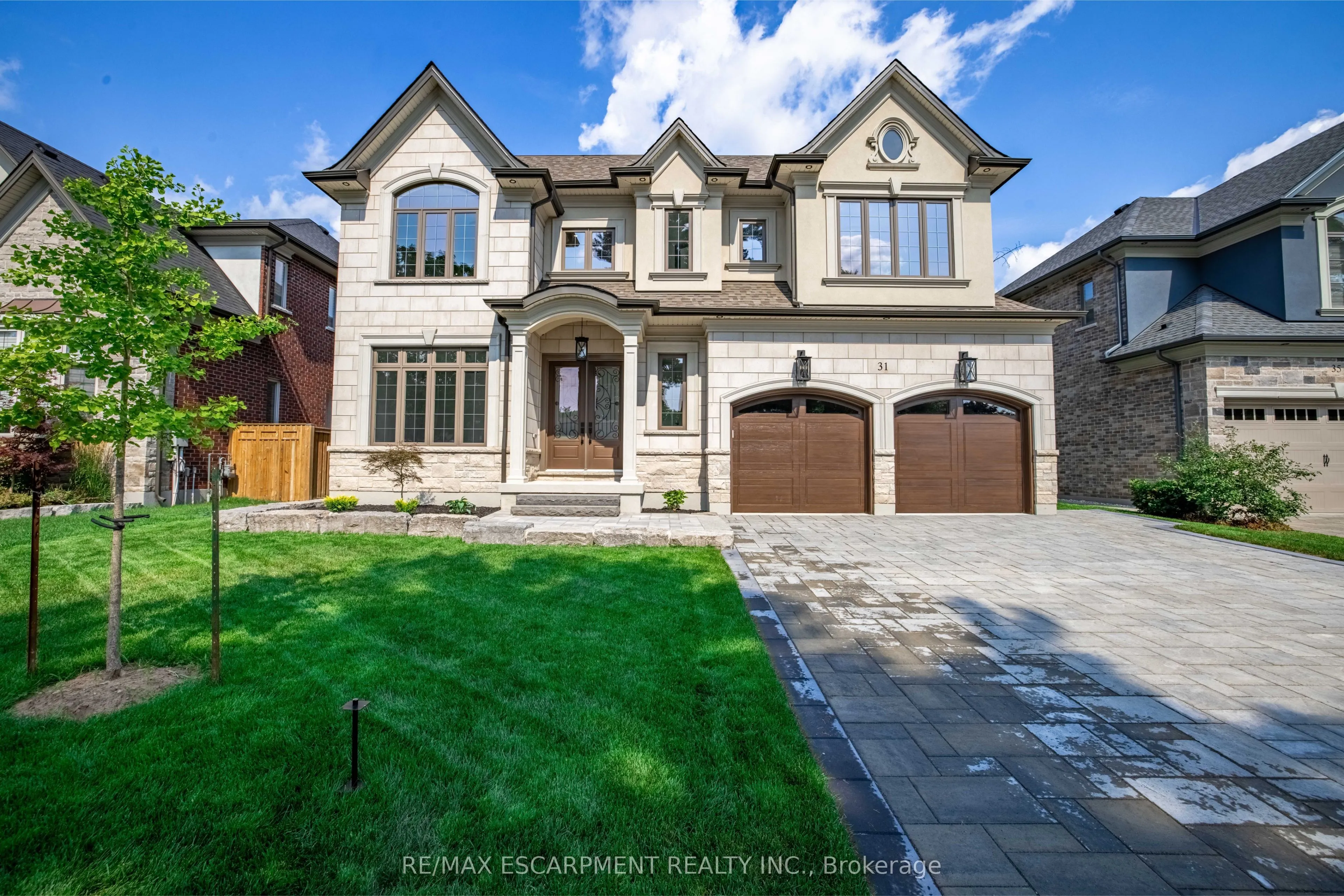 31 Bayside Court
