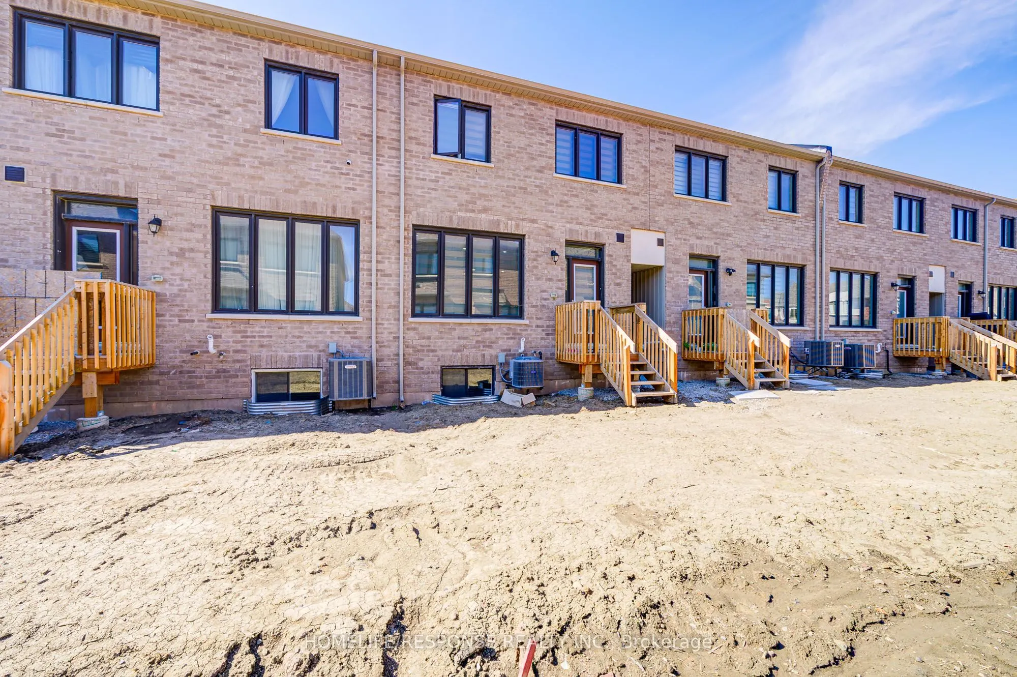 595 CELANDINE Terrace