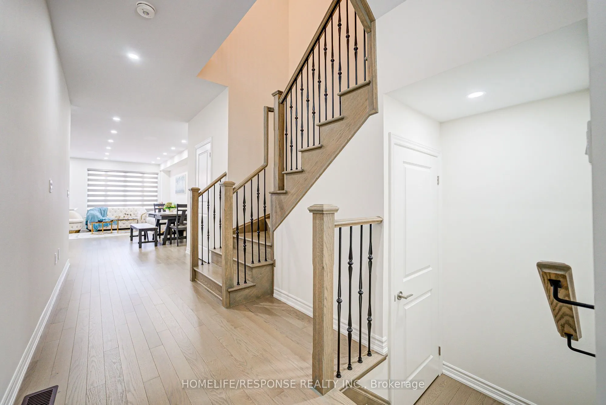 595 CELANDINE Terrace