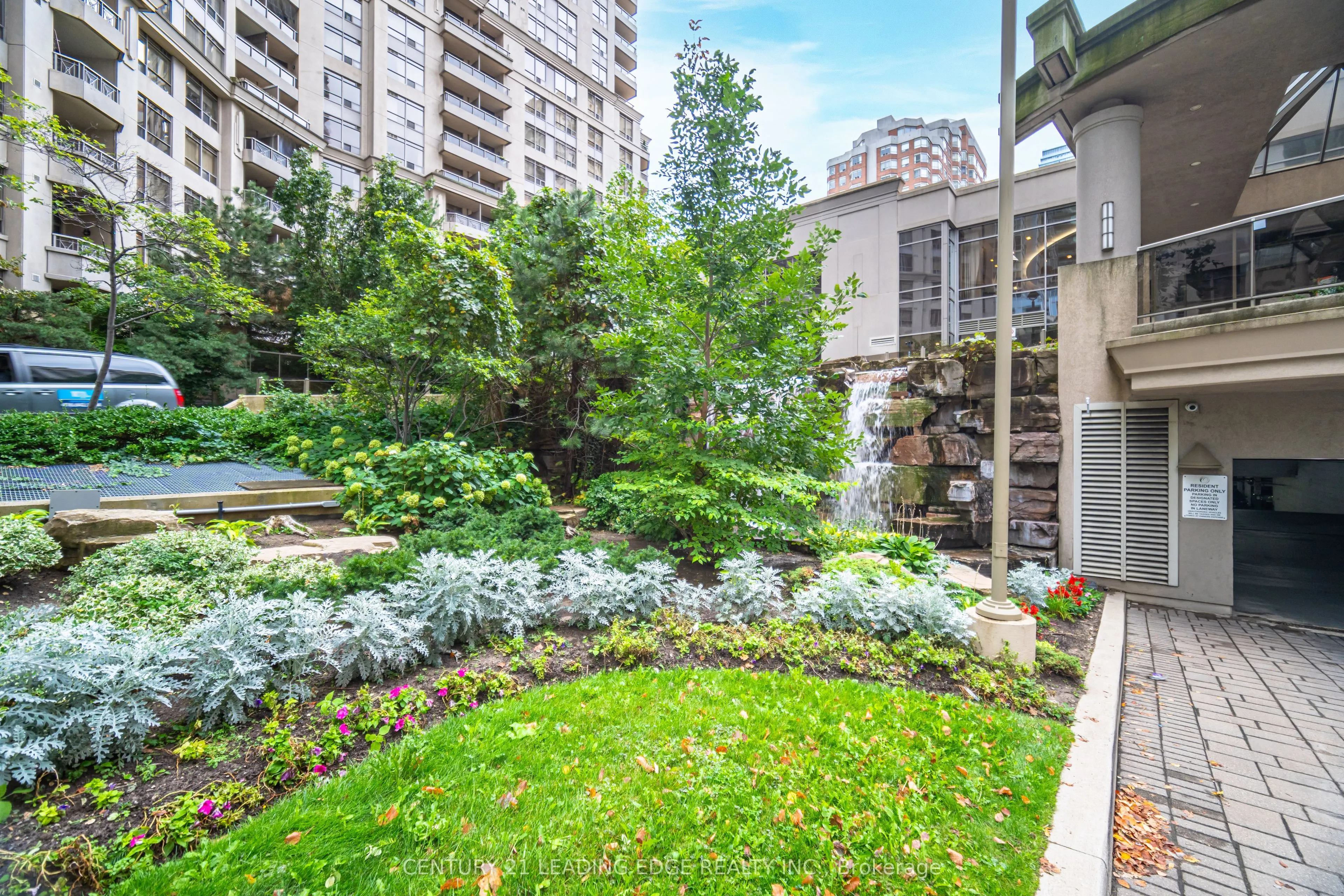 3880 Duke Of York Boulevard, #1609