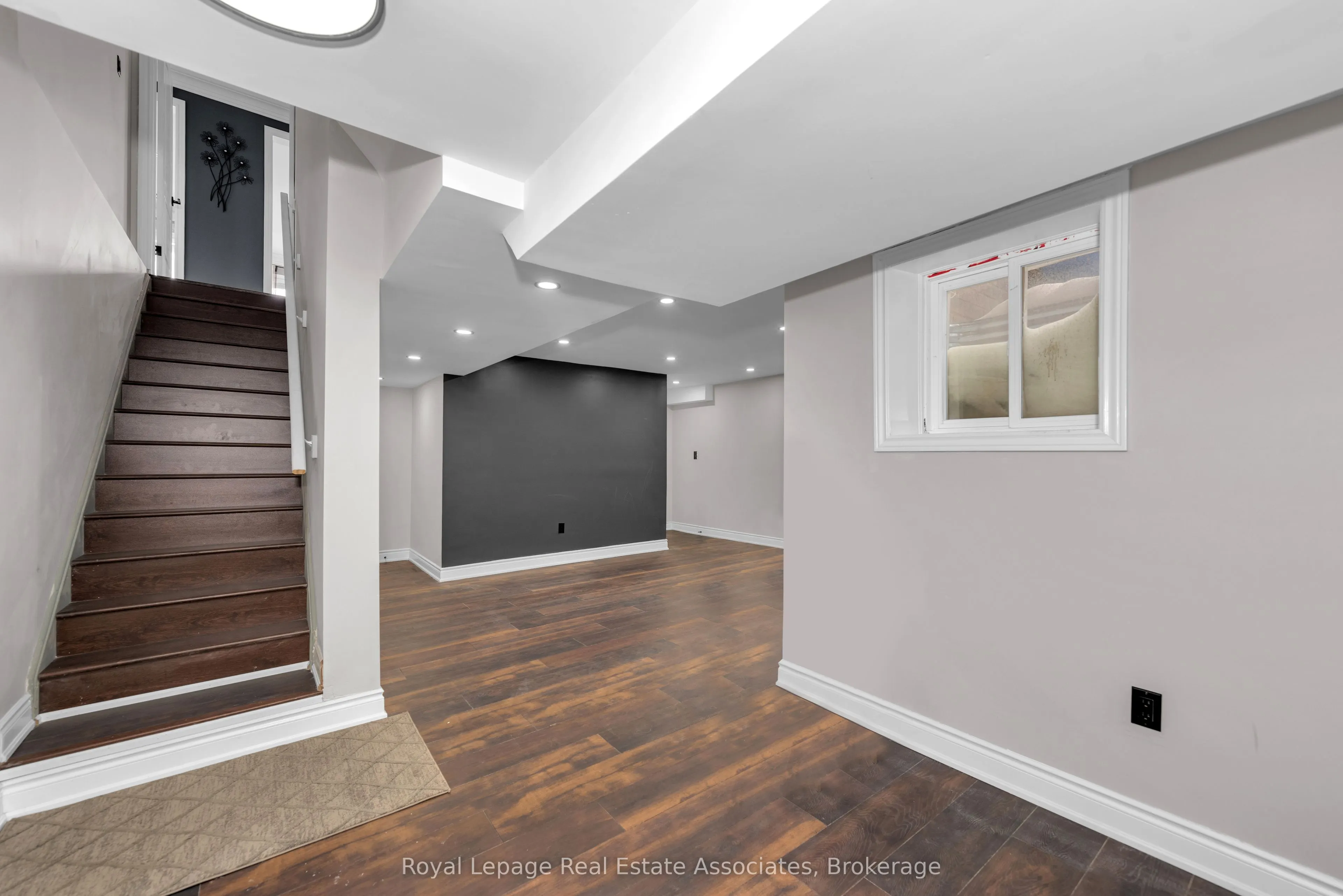 12 Seabrook Place