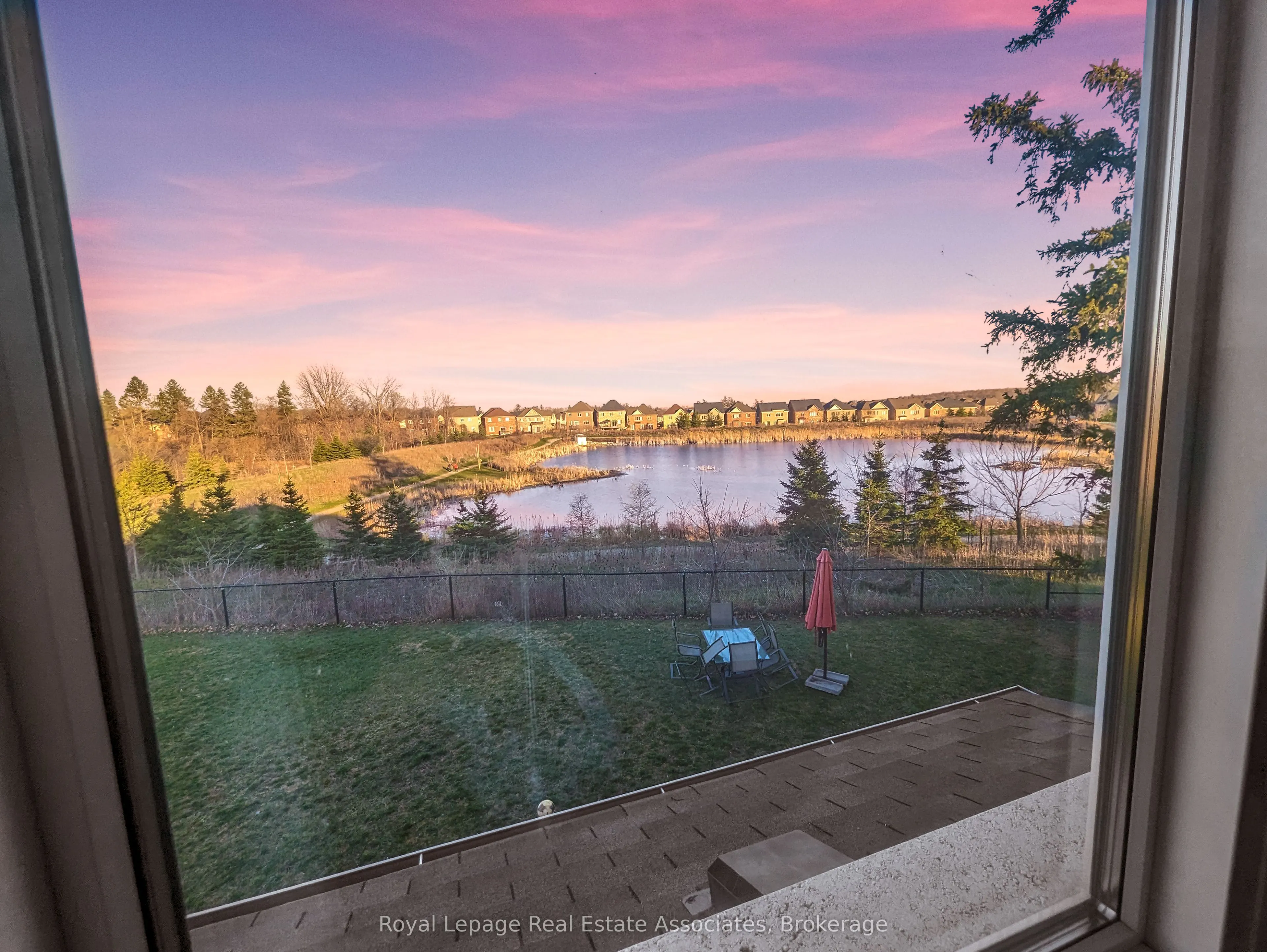 12 Seabrook Place