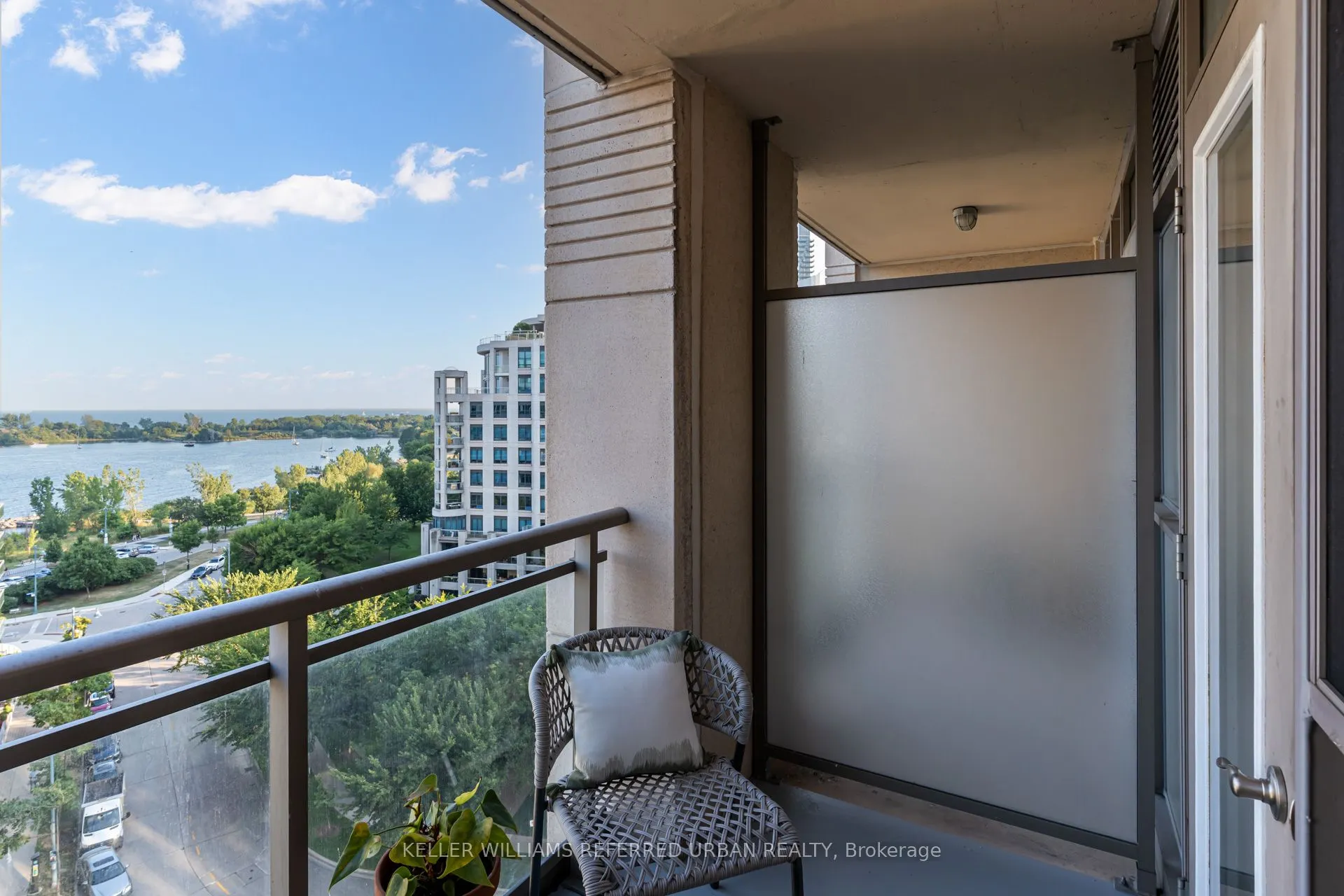 3 Marine Parade Drive, #902