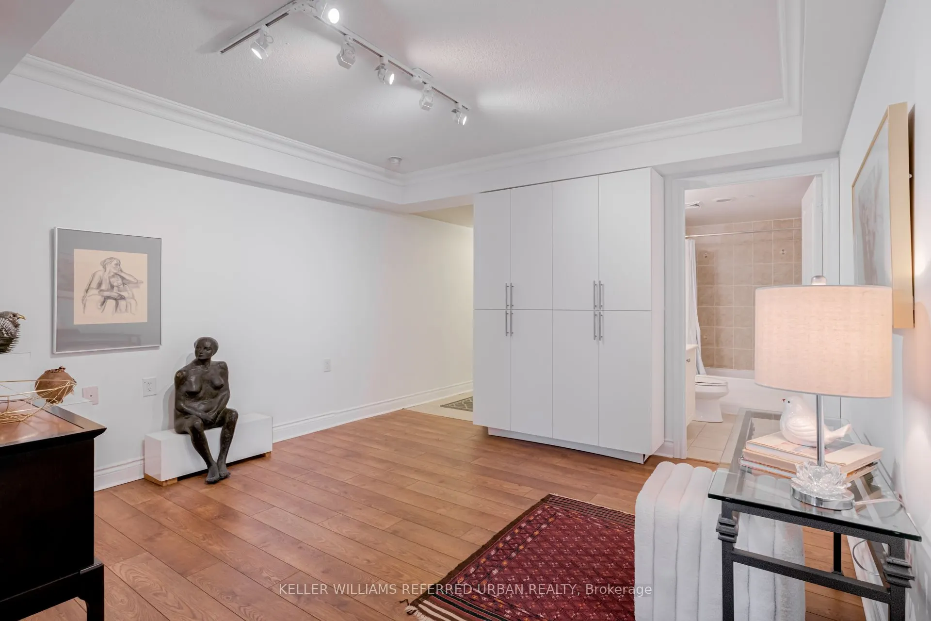 3 Marine Parade Drive, #902