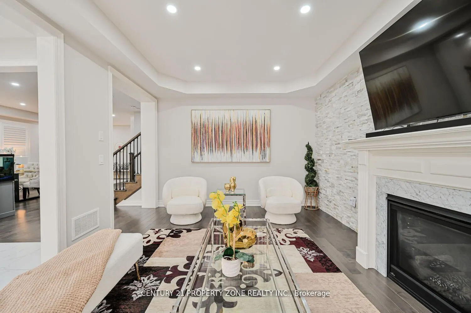 1544 Leger Way