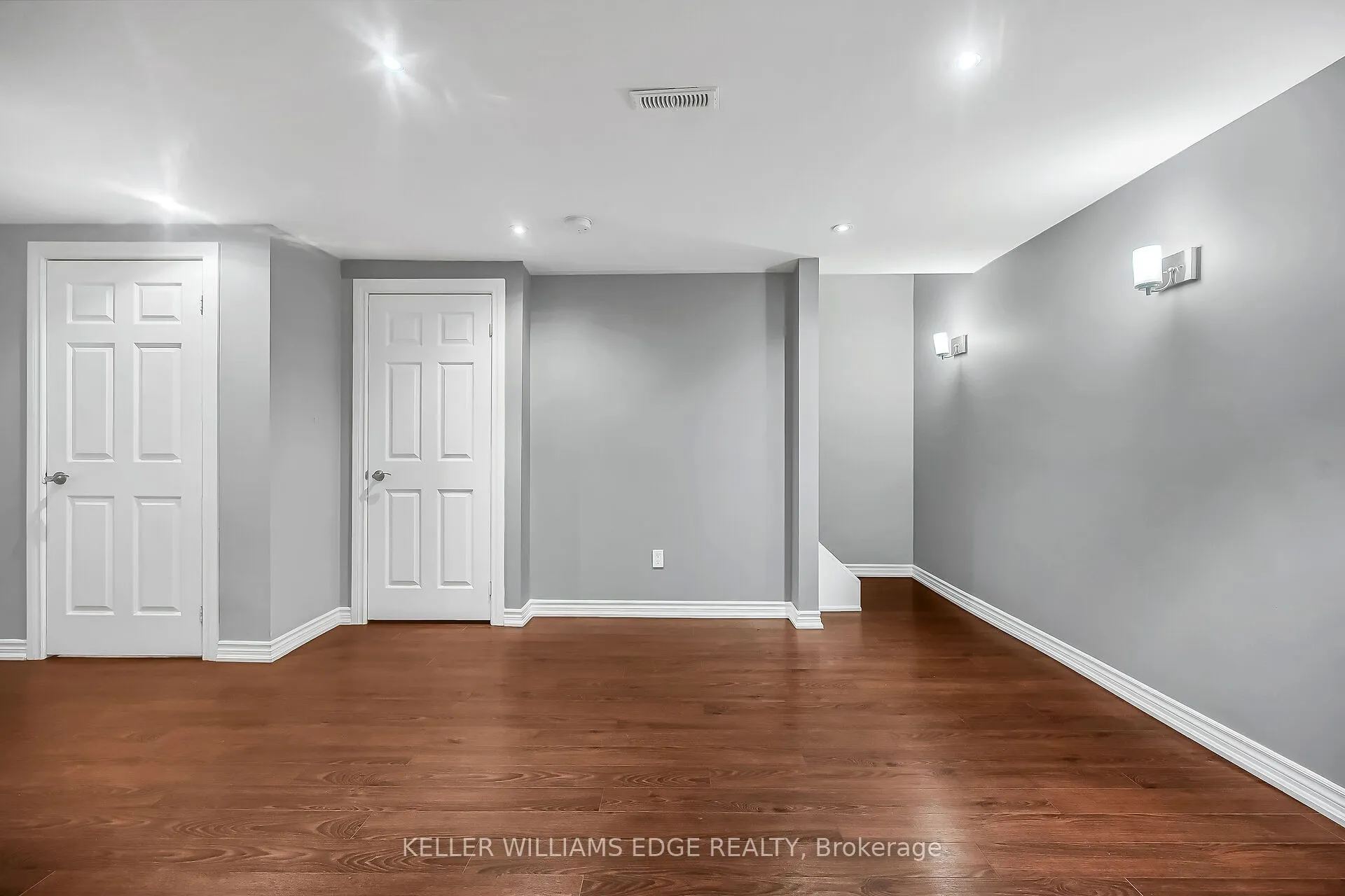 5648 Evelyn Lane