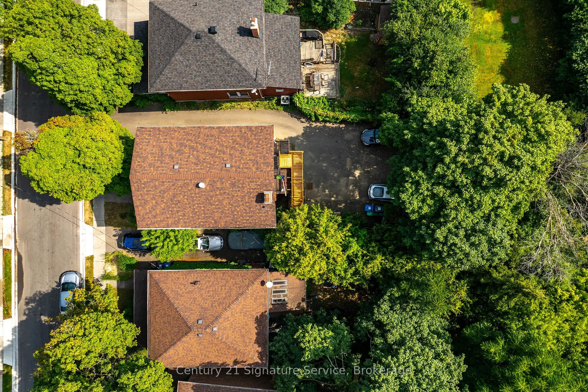 17 Fleming Avenue W