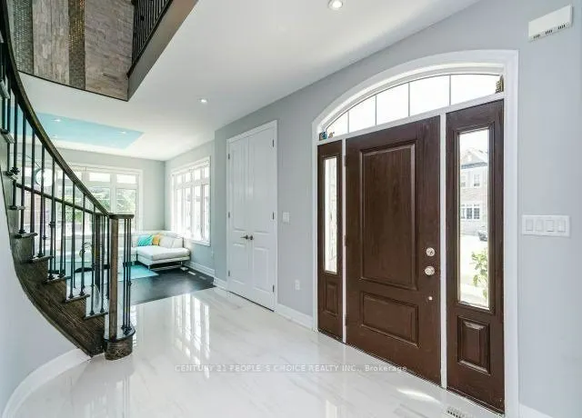 3227 Kingsholm Drive