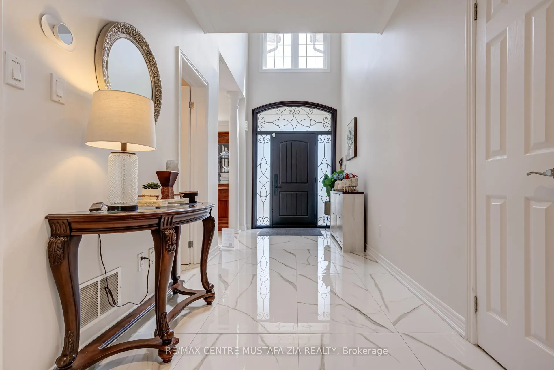 2522 Lyndhurst Drive