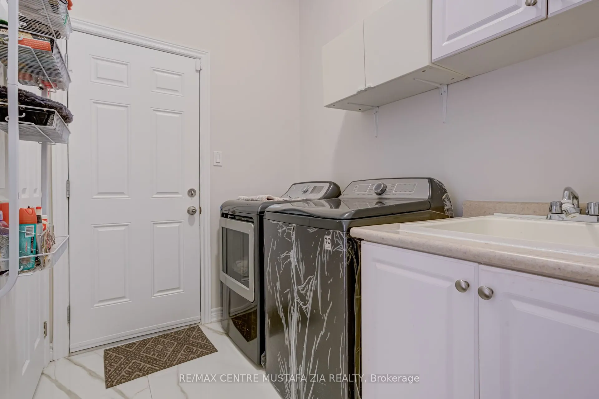 2522 Lyndhurst Drive