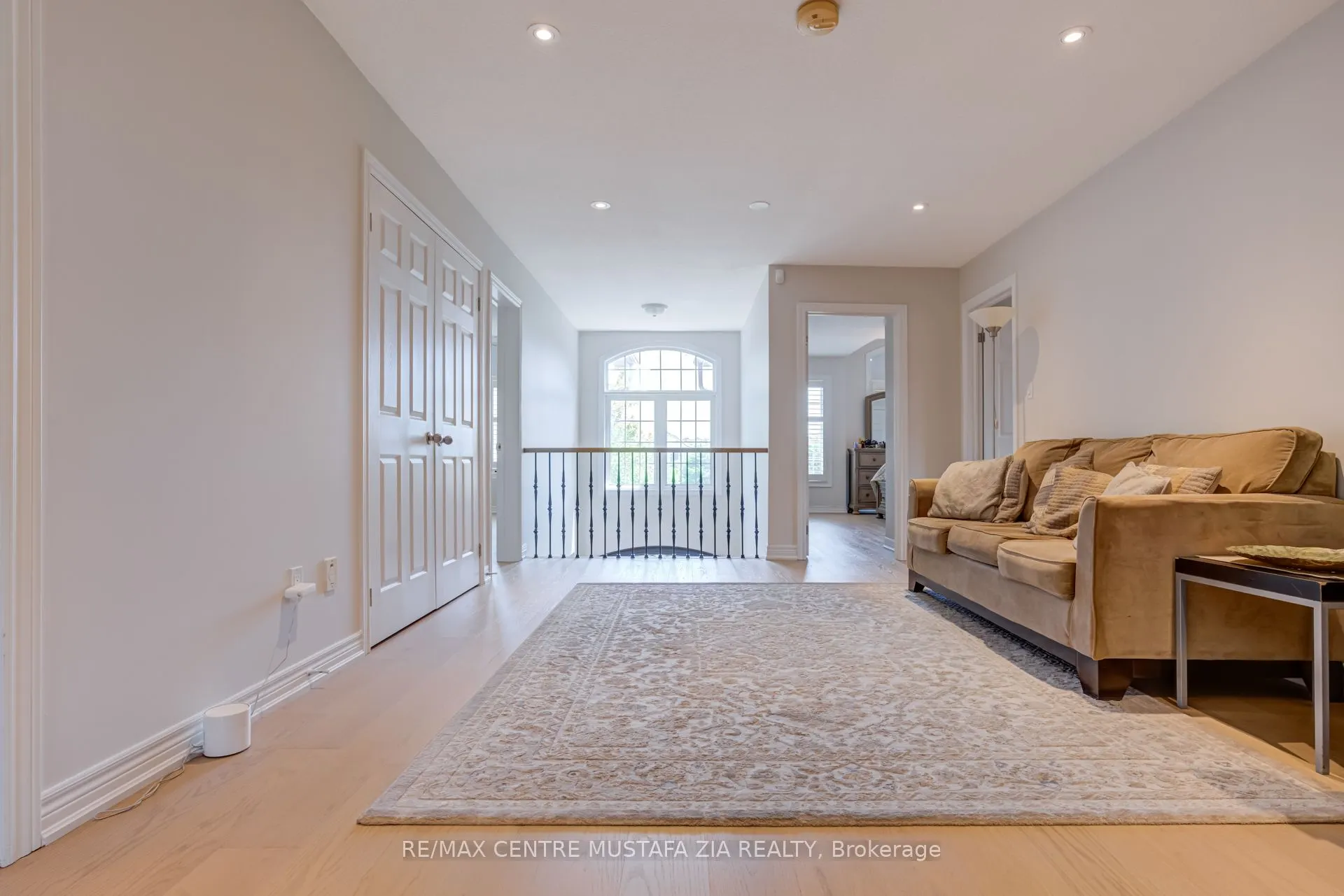 2522 Lyndhurst Drive