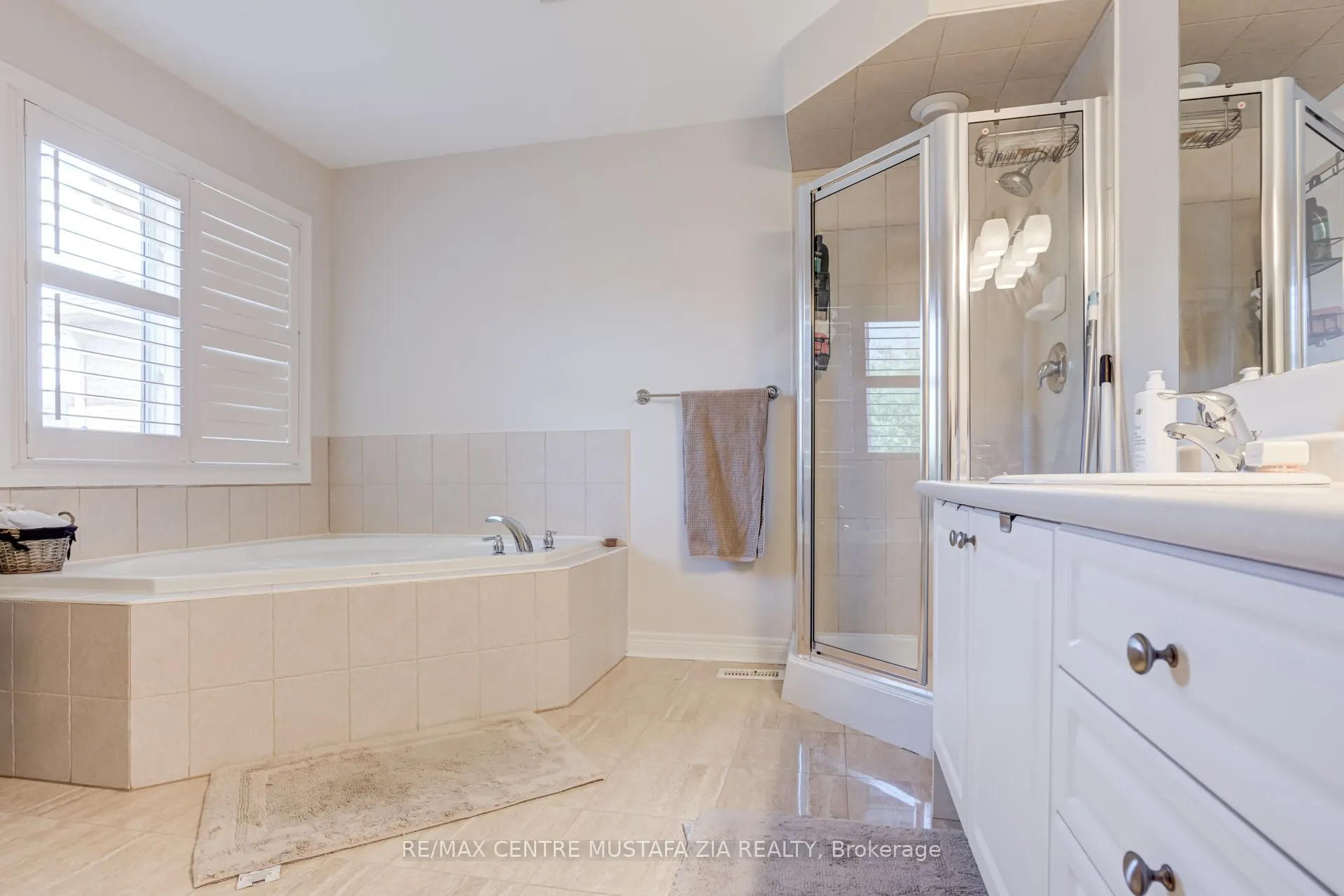 2522 Lyndhurst Drive