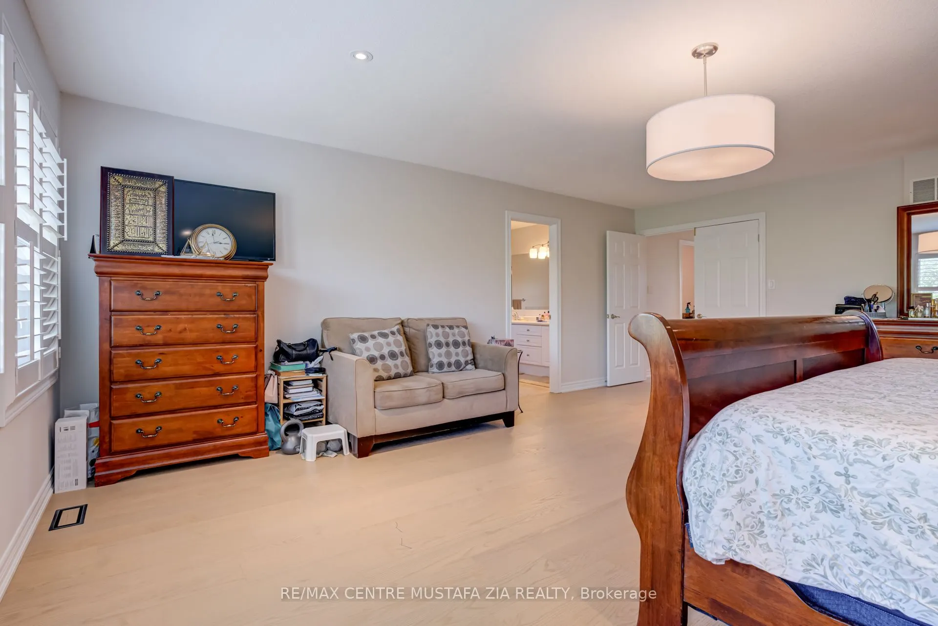 2522 Lyndhurst Drive