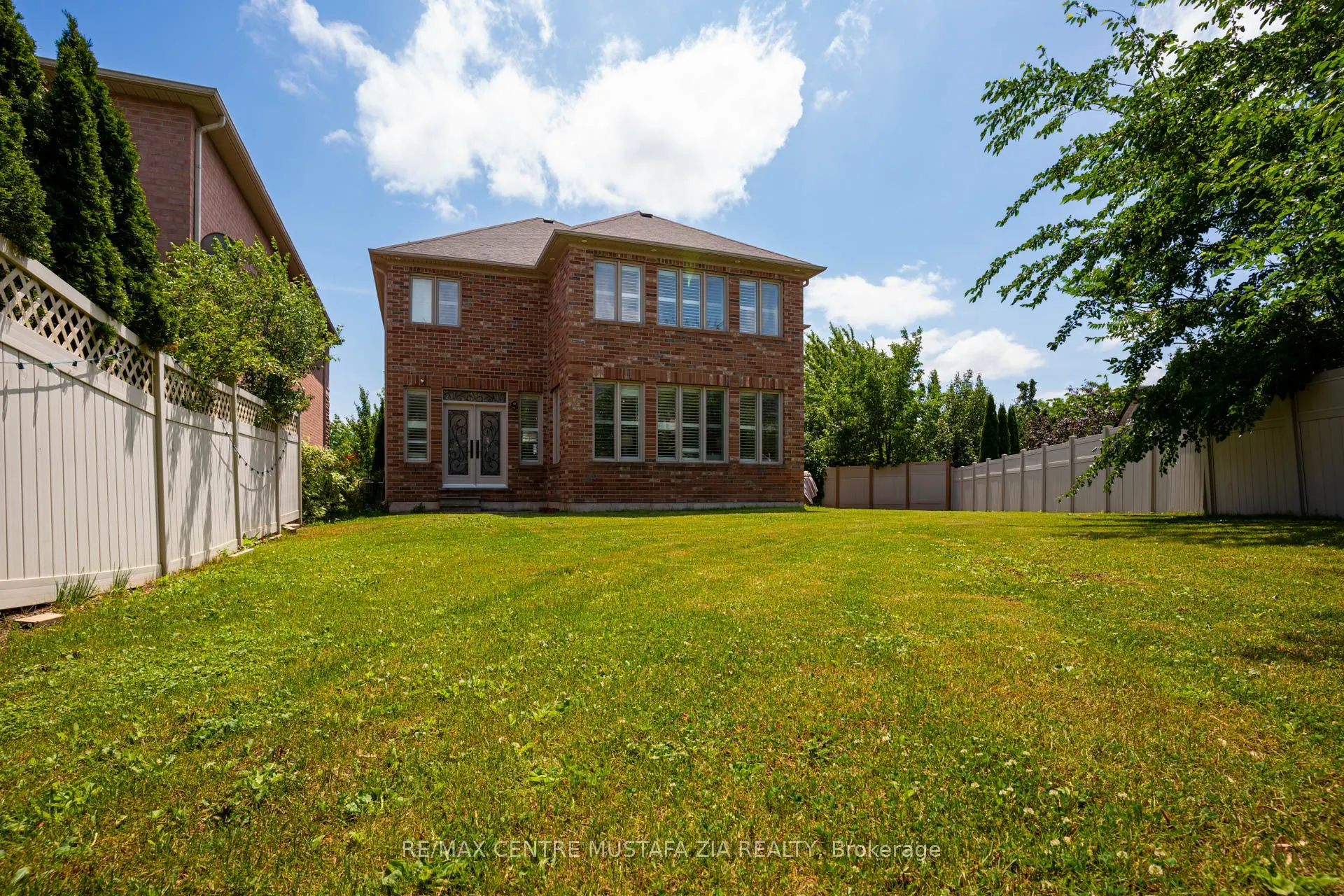 2522 Lyndhurst Drive