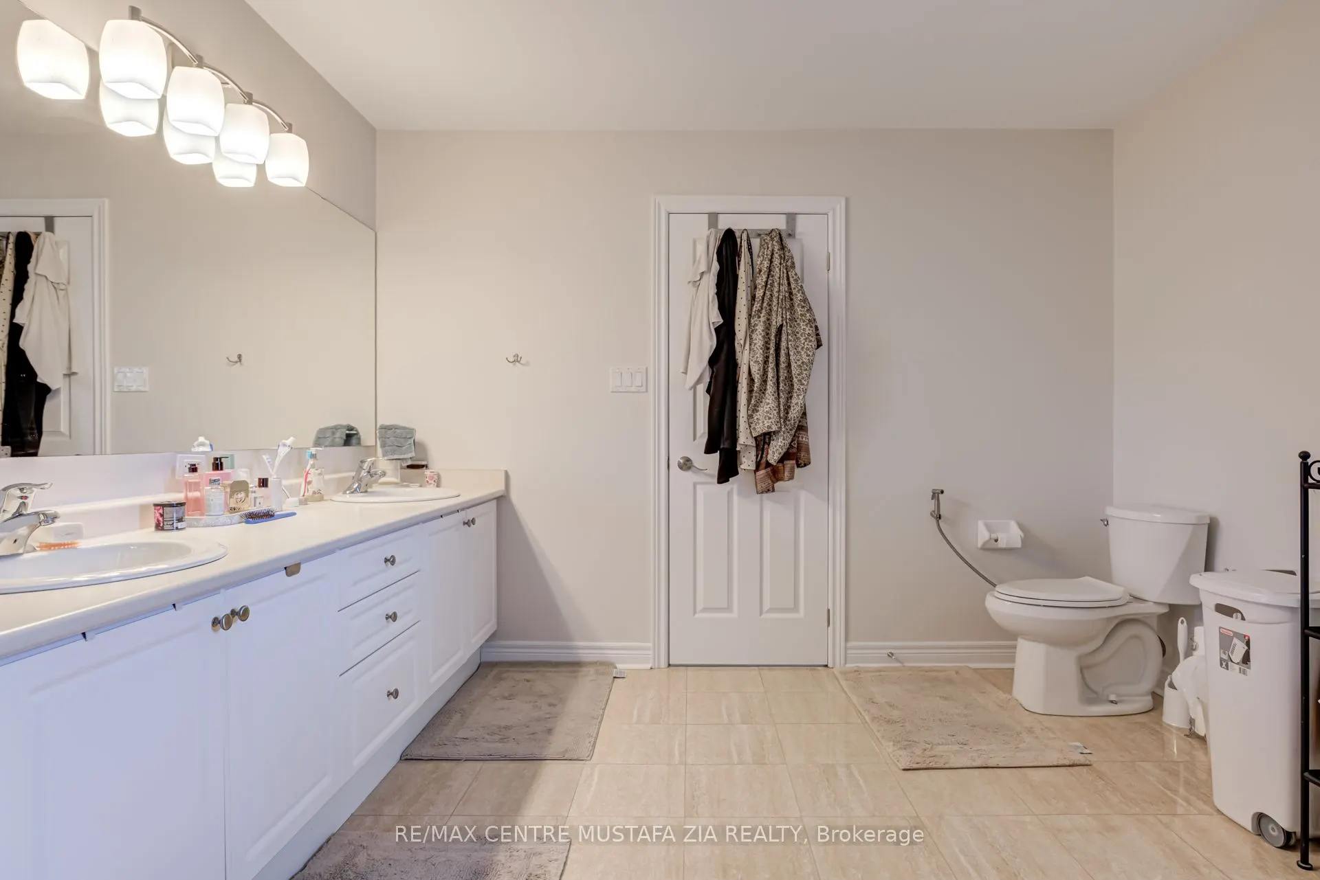 2522 Lyndhurst Drive
