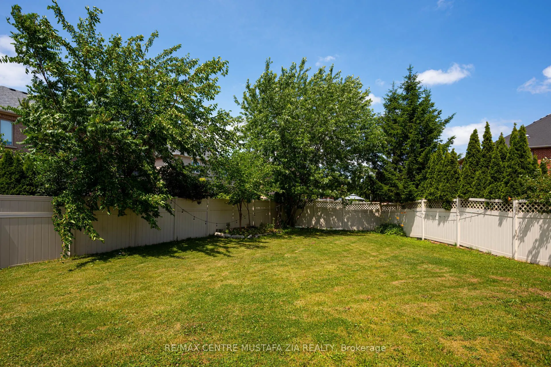 2522 Lyndhurst Drive