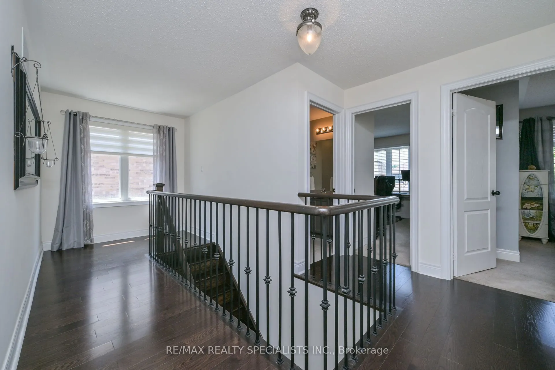 120 RISING HILL Ridge