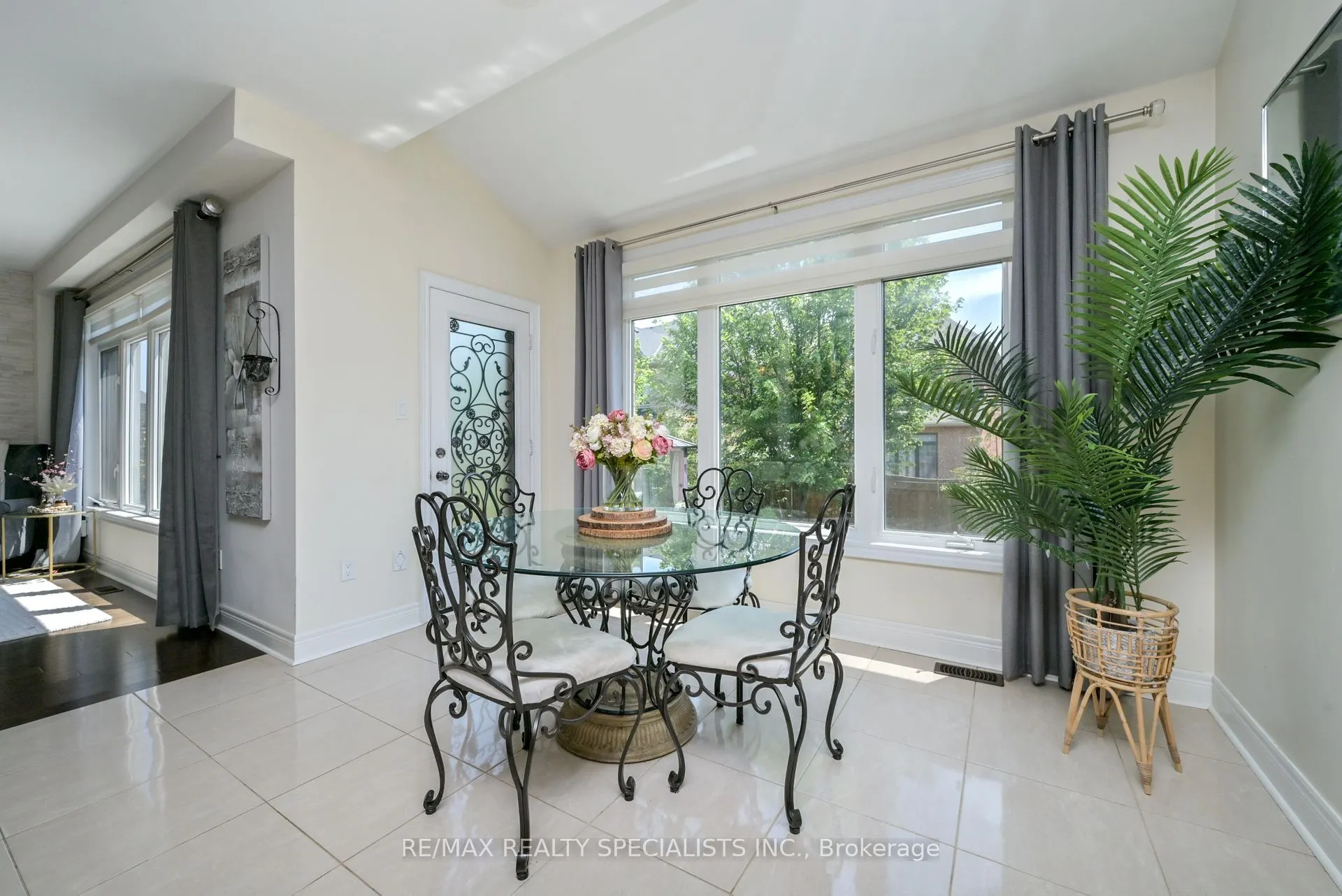 120 RISING HILL Ridge