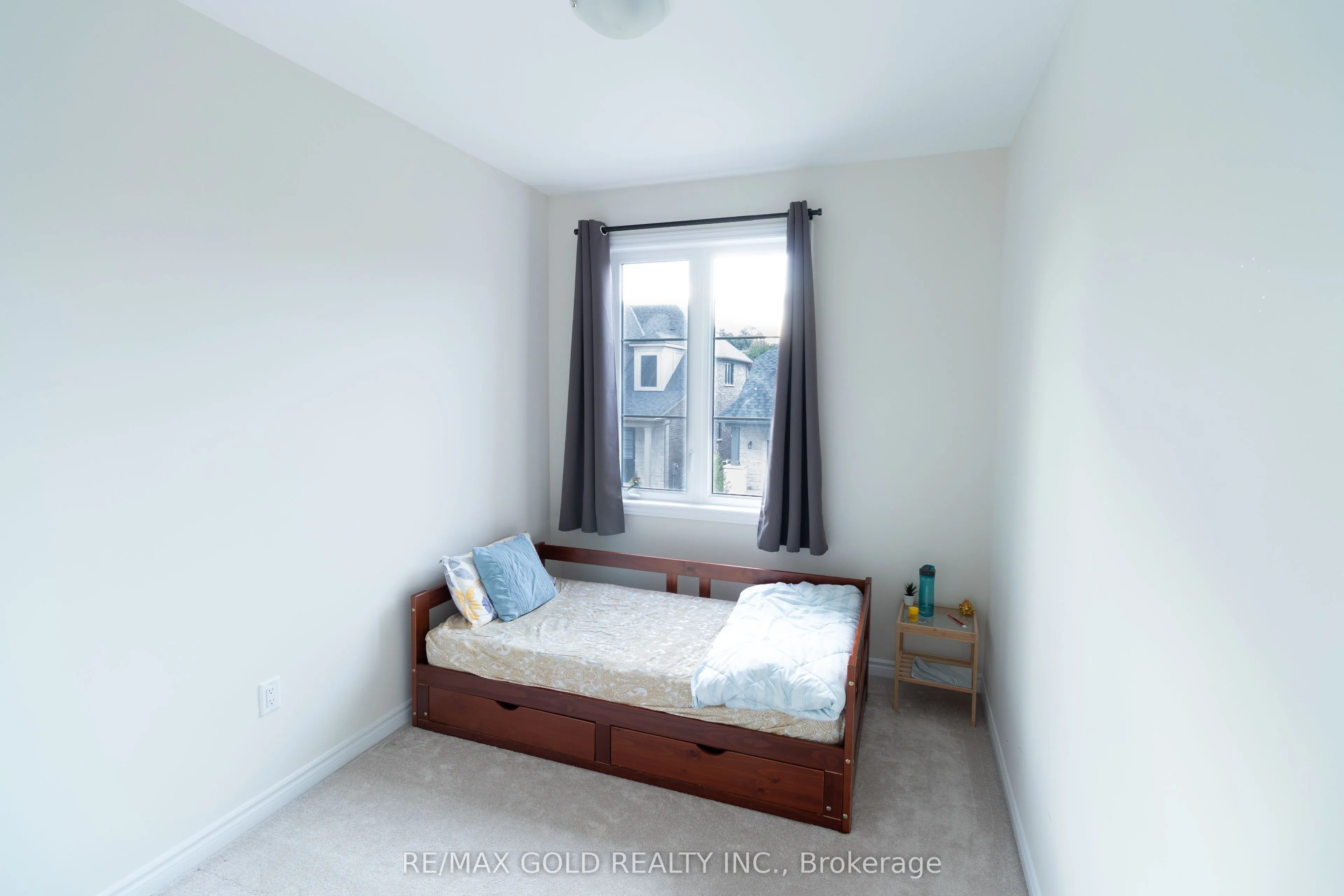 1384 National Common, #1384
