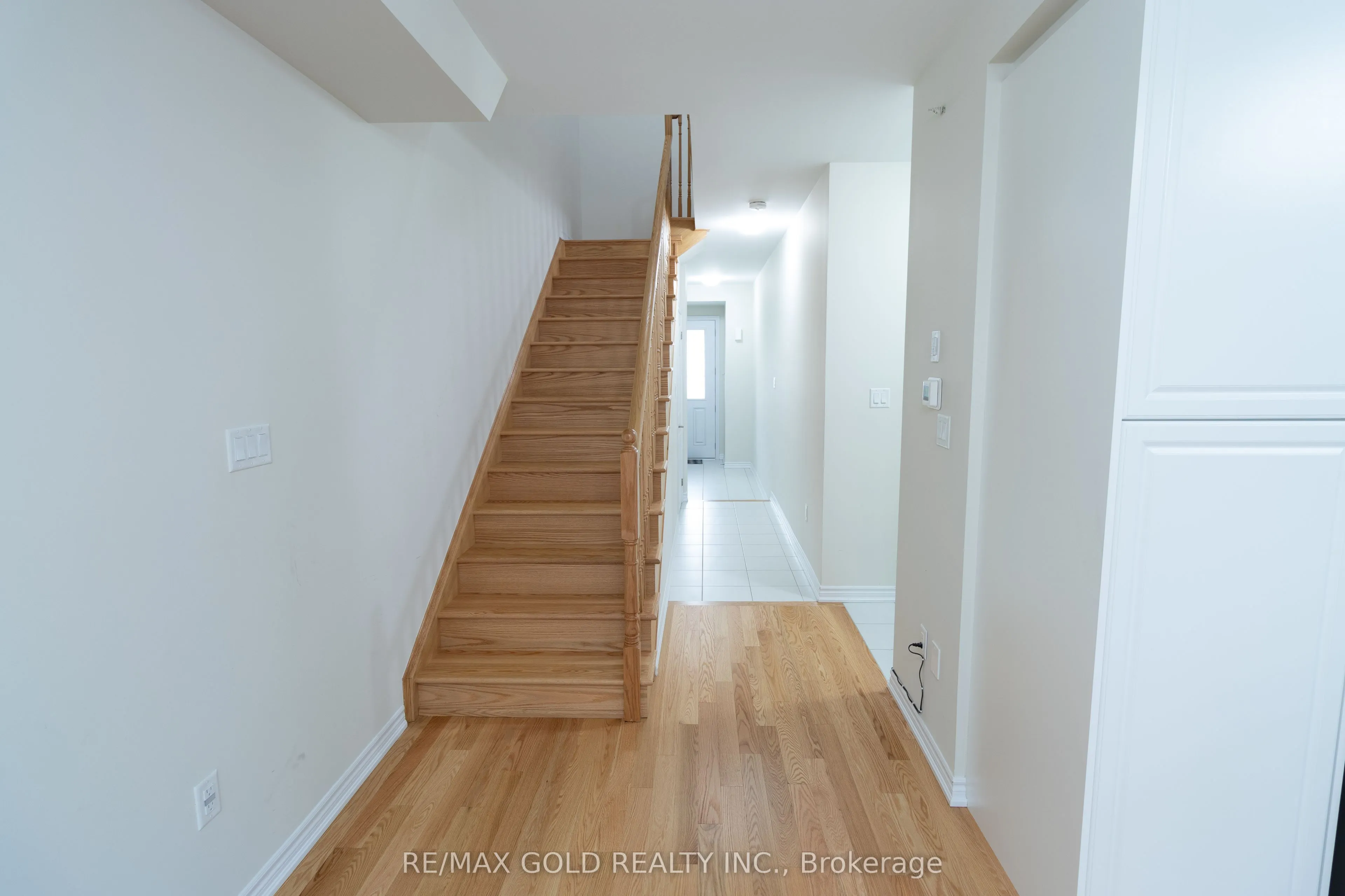 1384 National Common, #1384