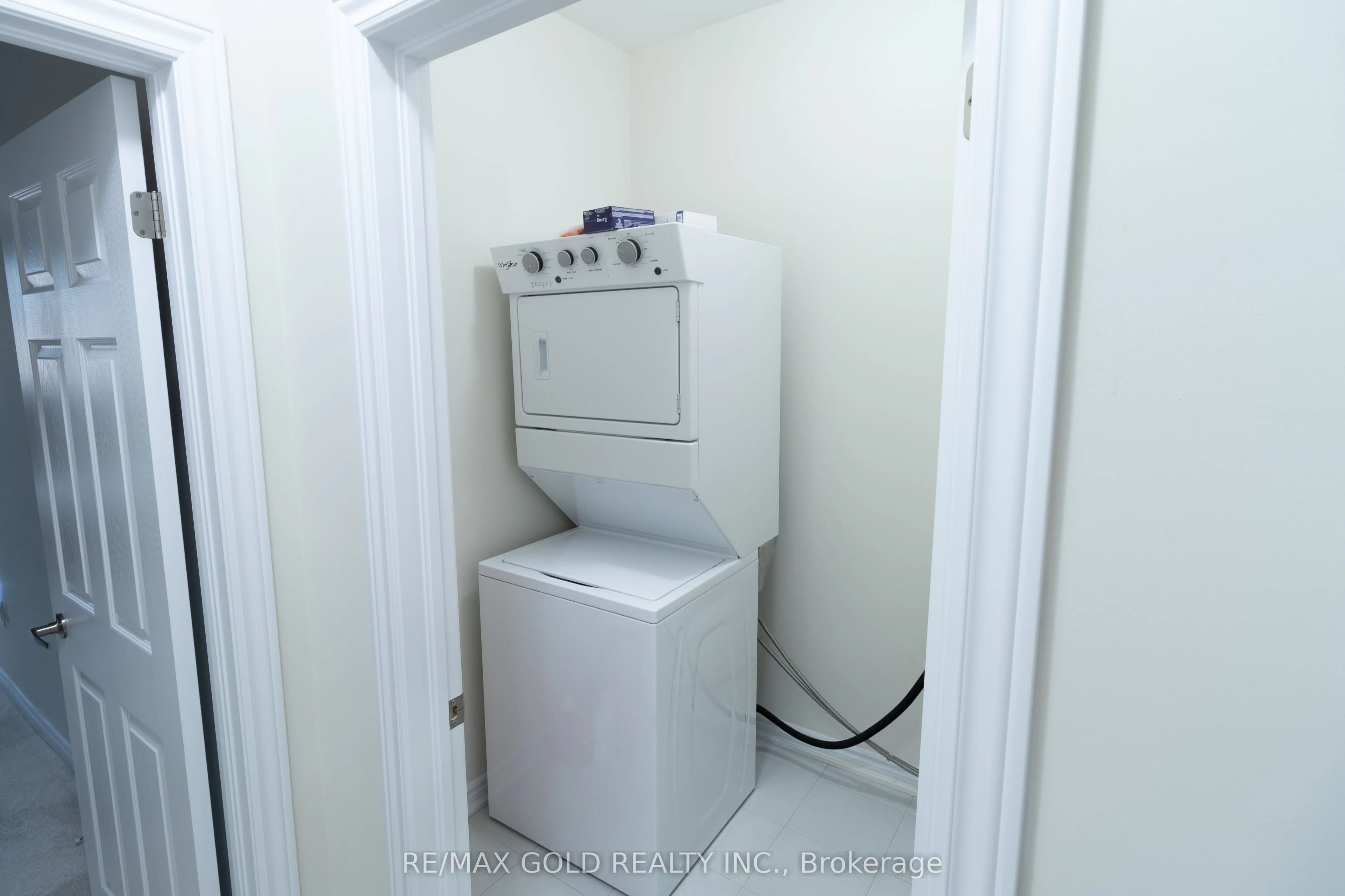 1384 National Common, #1384