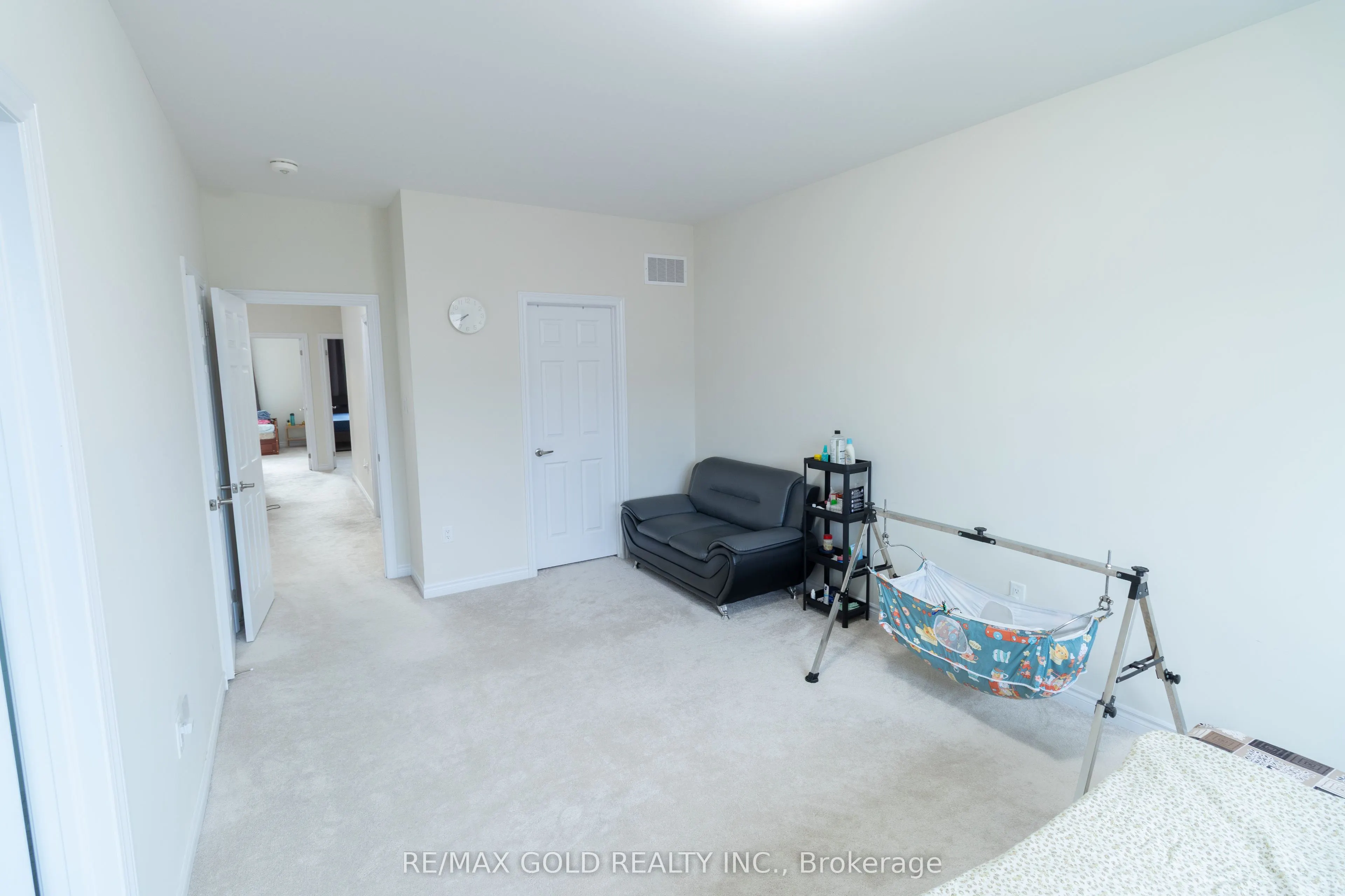 1384 National Common, #1384
