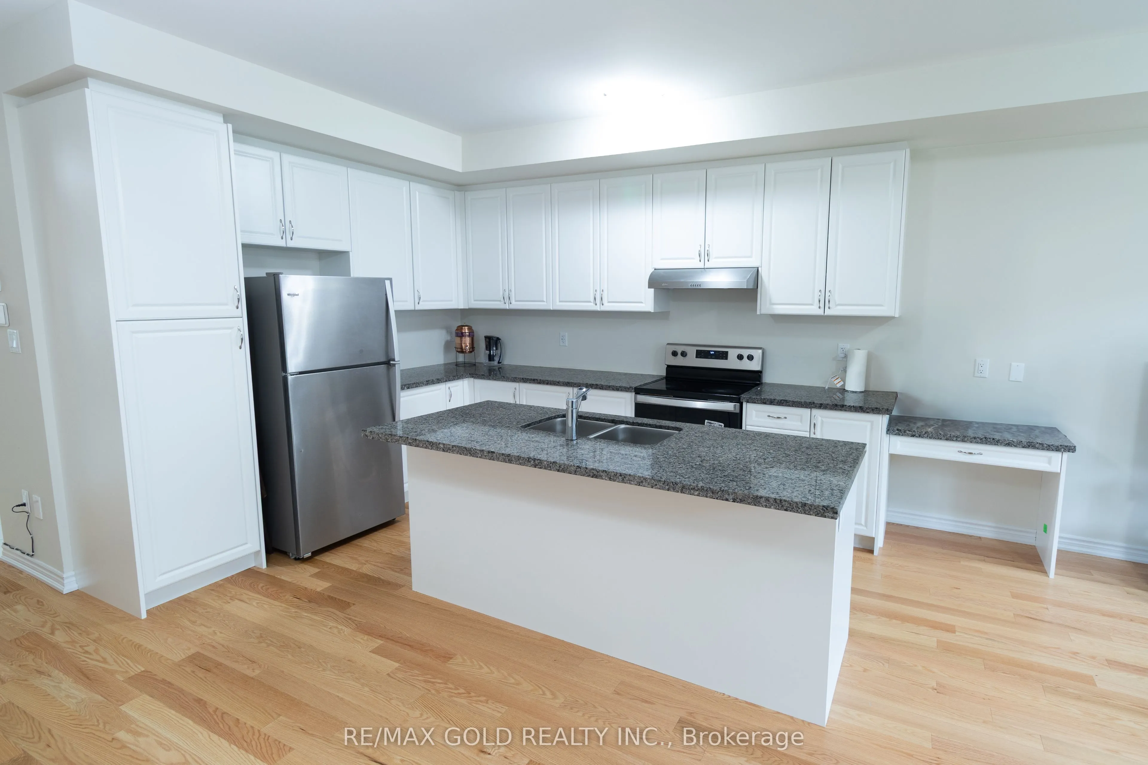 1384 National Common, #1384