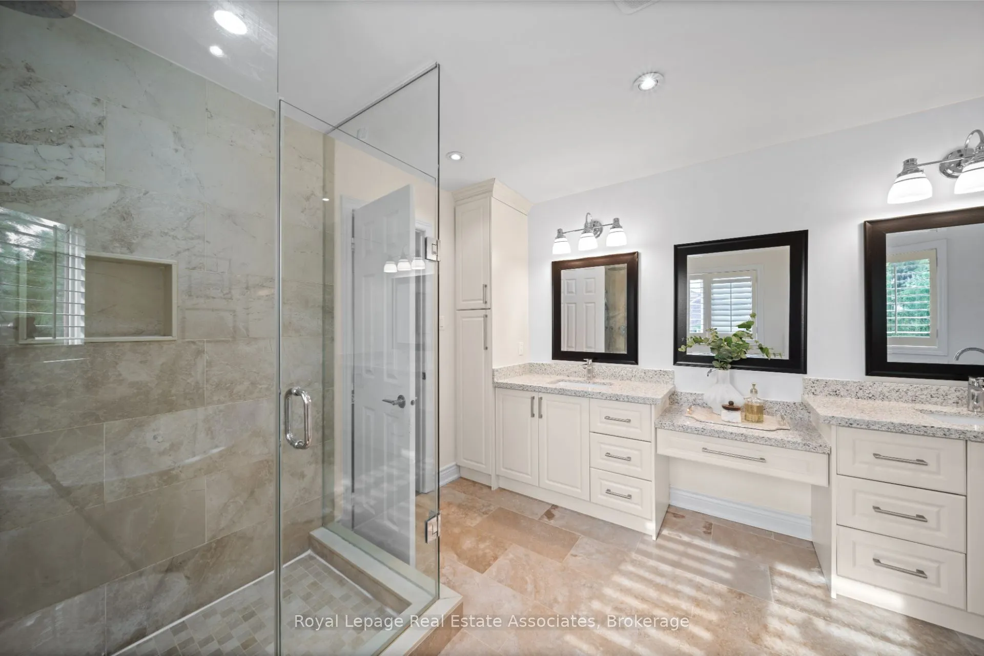 3723 Trelawny Circle
