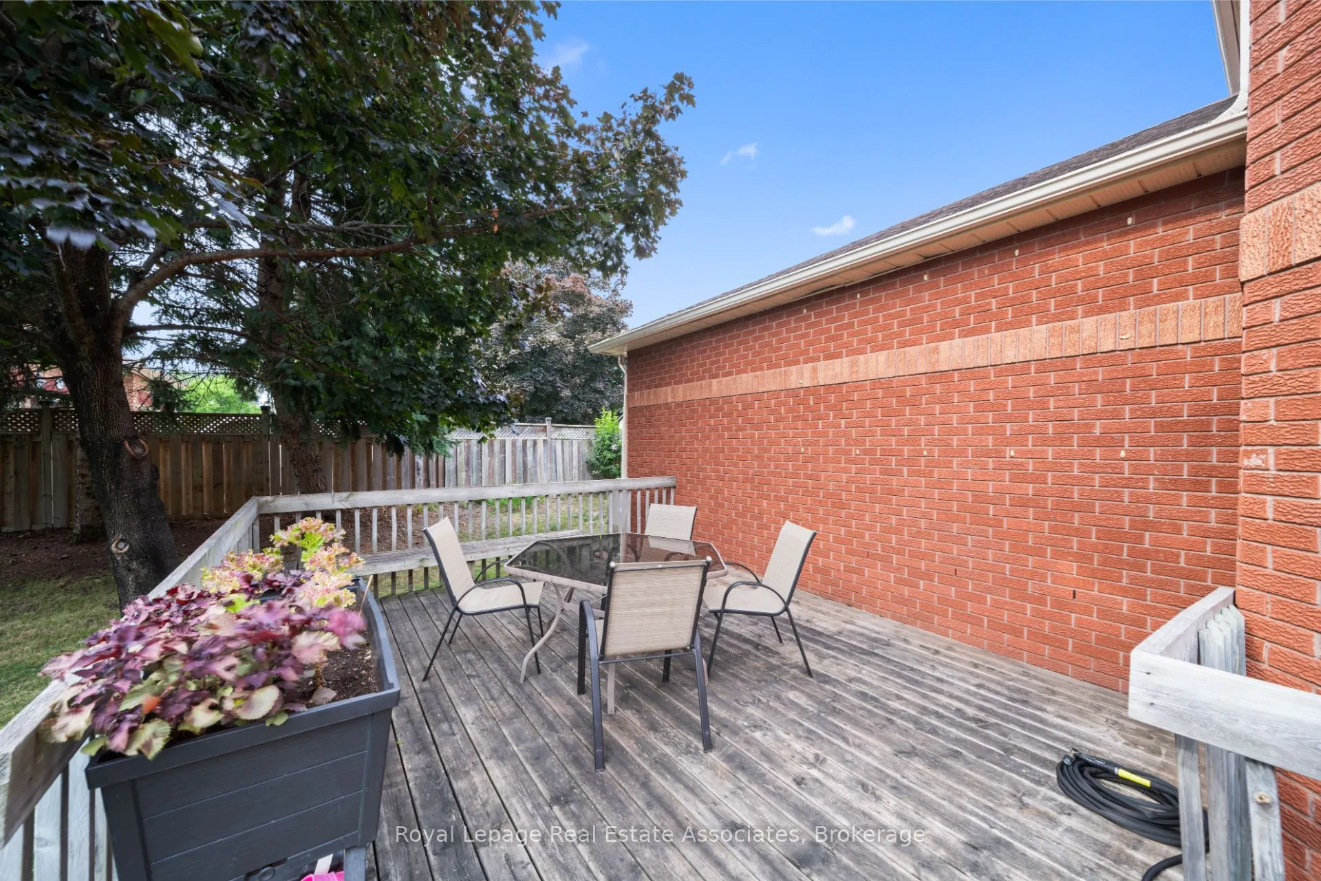 3723 Trelawny Circle