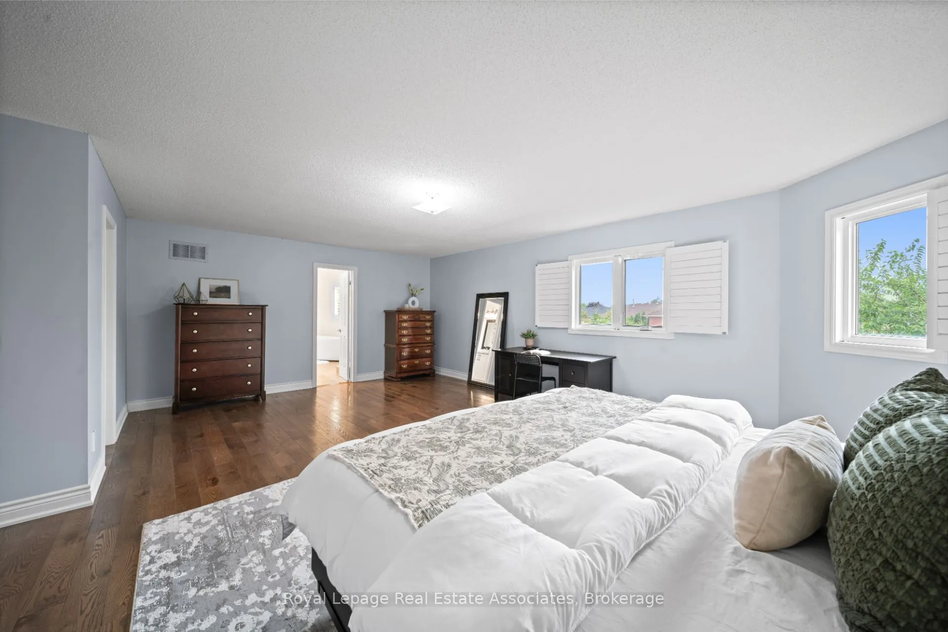 3723 Trelawny Circle