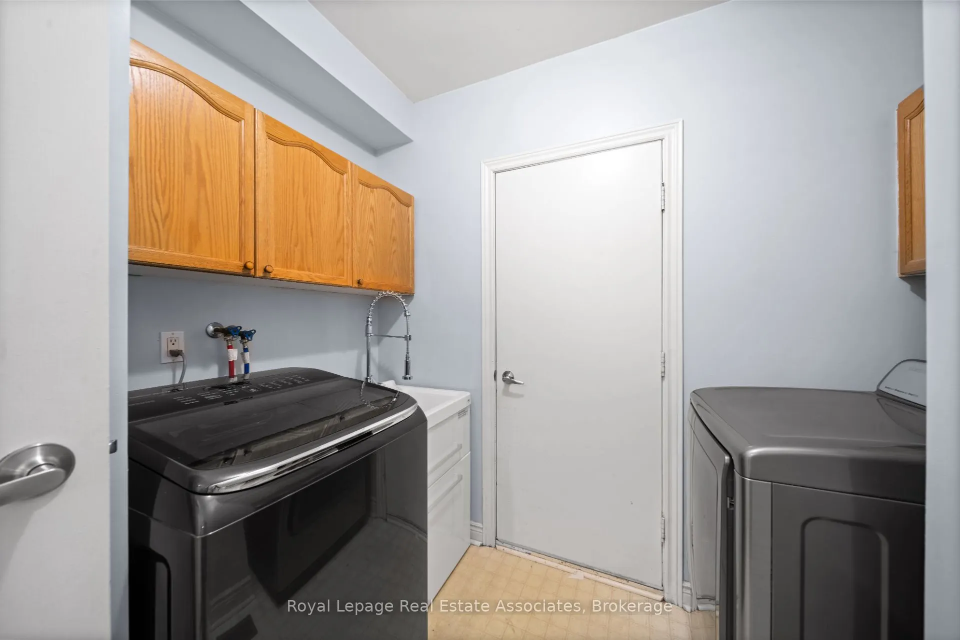 3723 Trelawny Circle