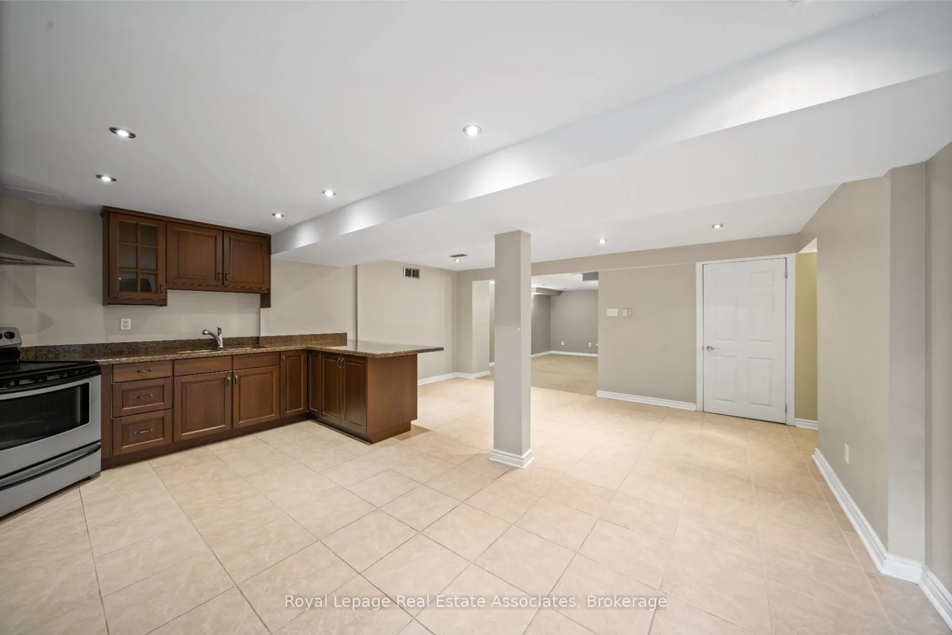 3723 Trelawny Circle