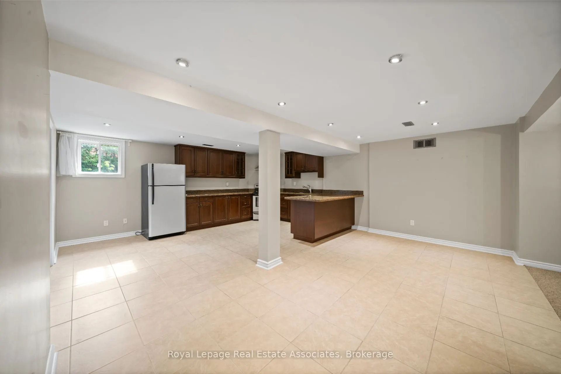 3723 Trelawny Circle