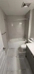 95 Dundas Street W, #211