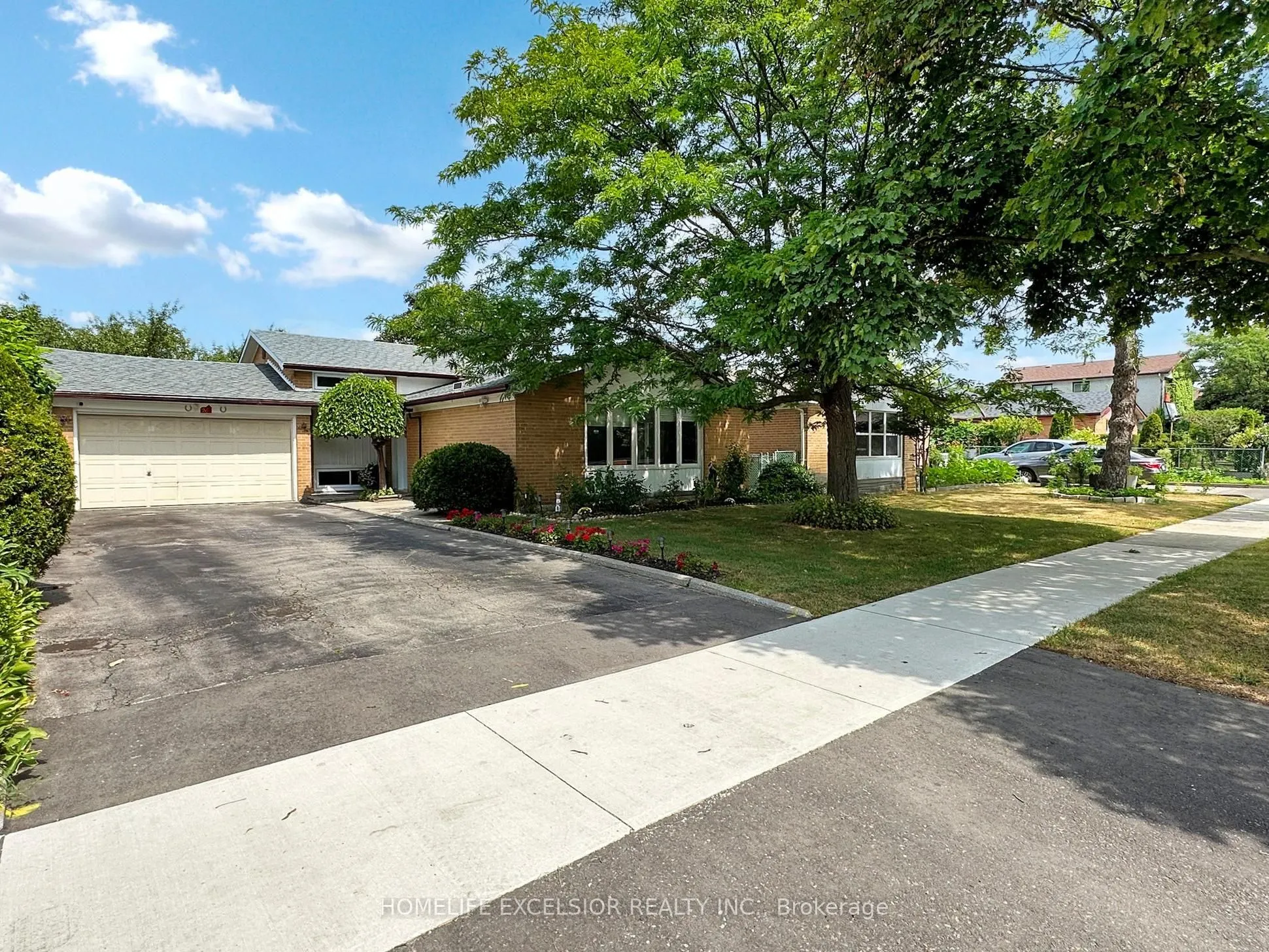 26 John Garland Boulevard