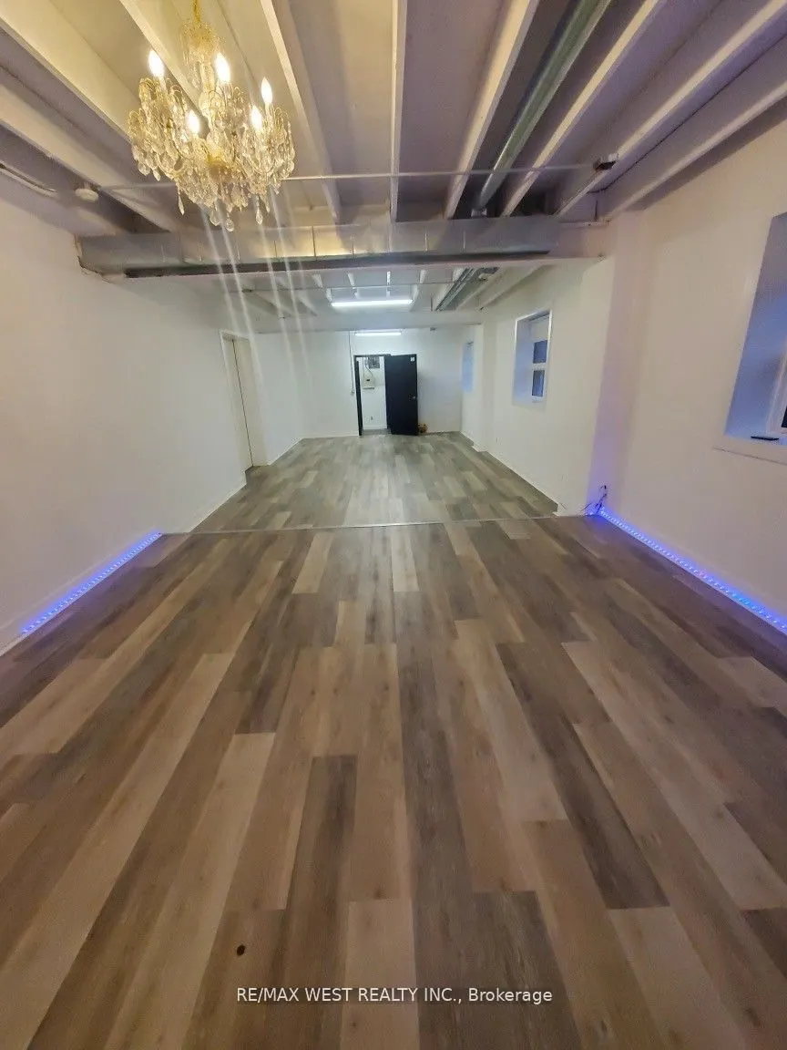 136 Sixteenth Street, #102