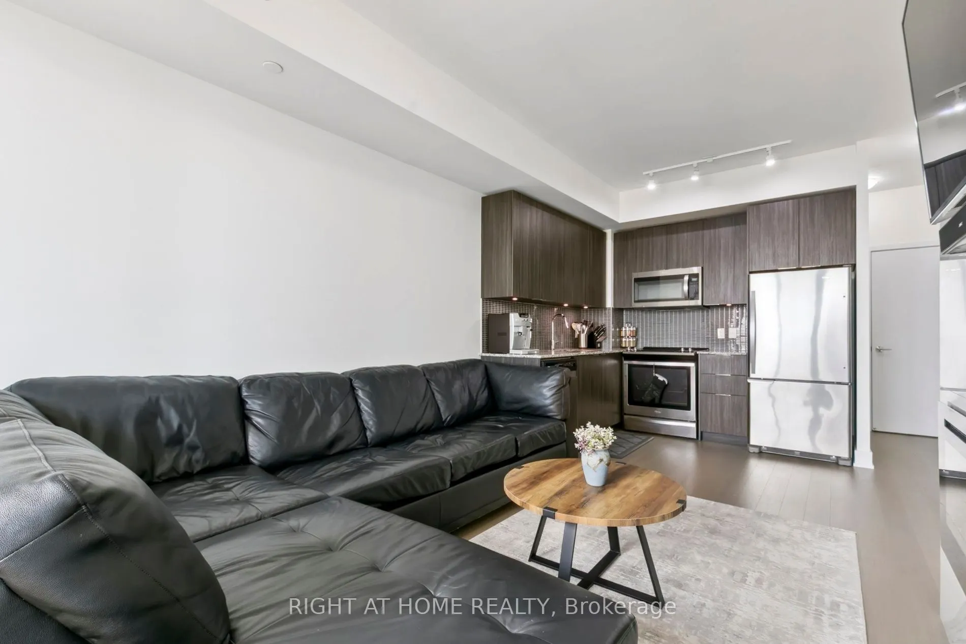 30 Shore Breeze Drive, #2217