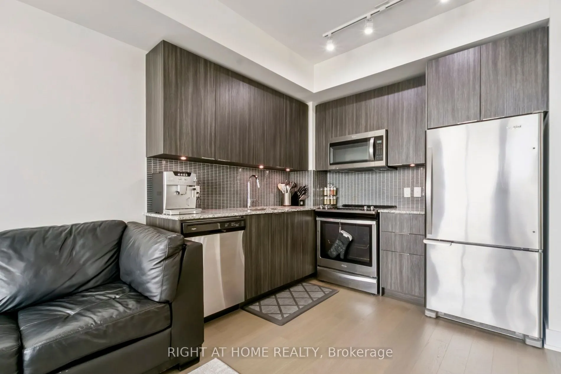 30 Shore Breeze Drive, #2217