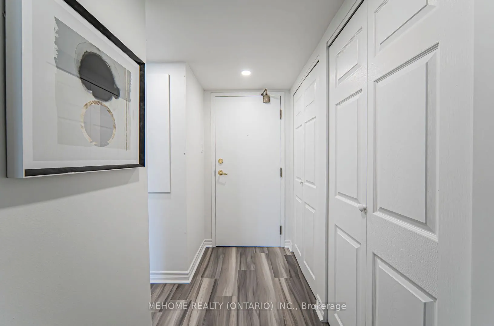 2091 Hurontario Street, #810