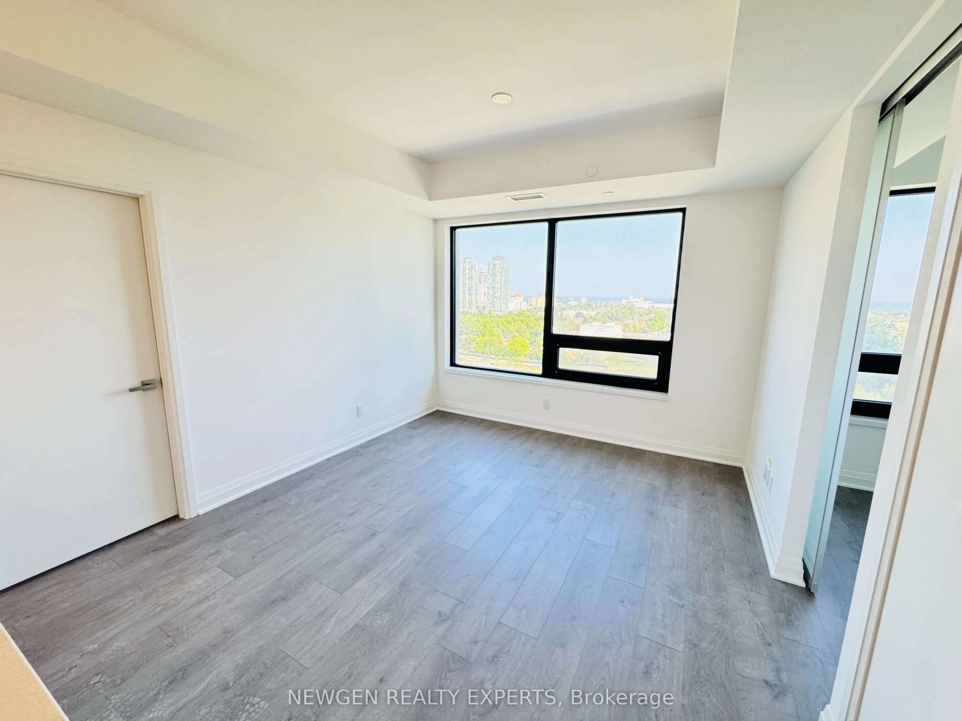 4015 The Exchange, #903