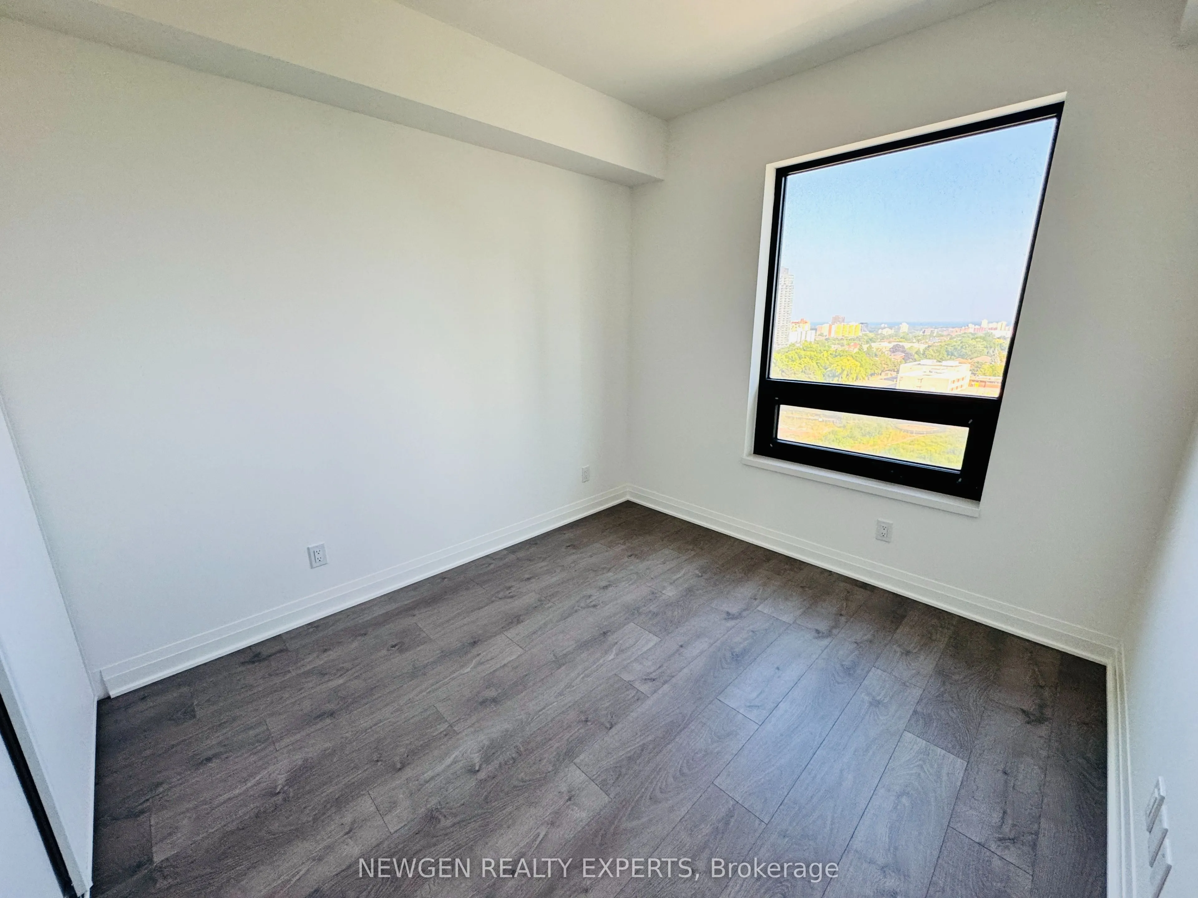 4015 The Exchange, #903