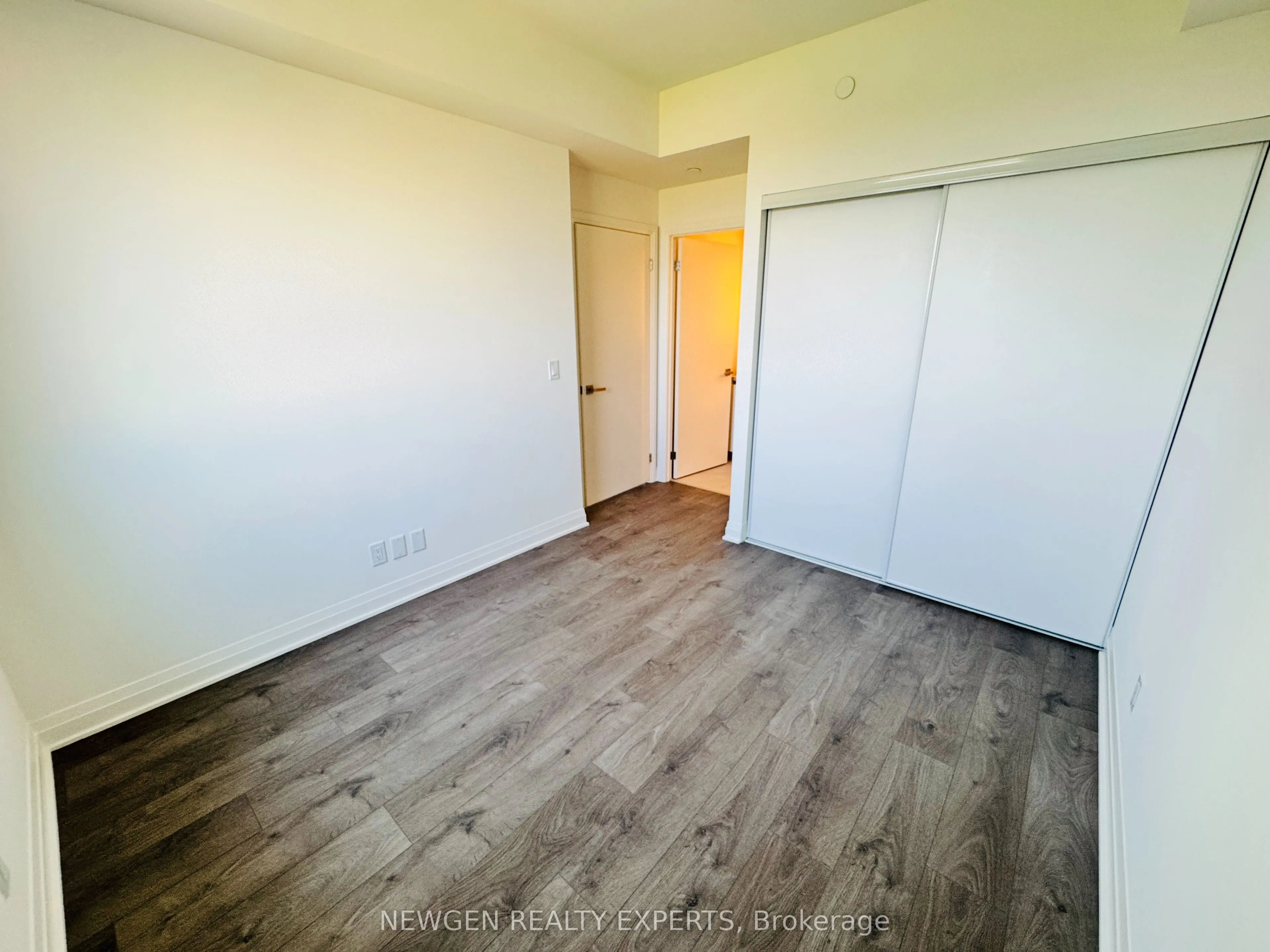 4015 The Exchange, #903