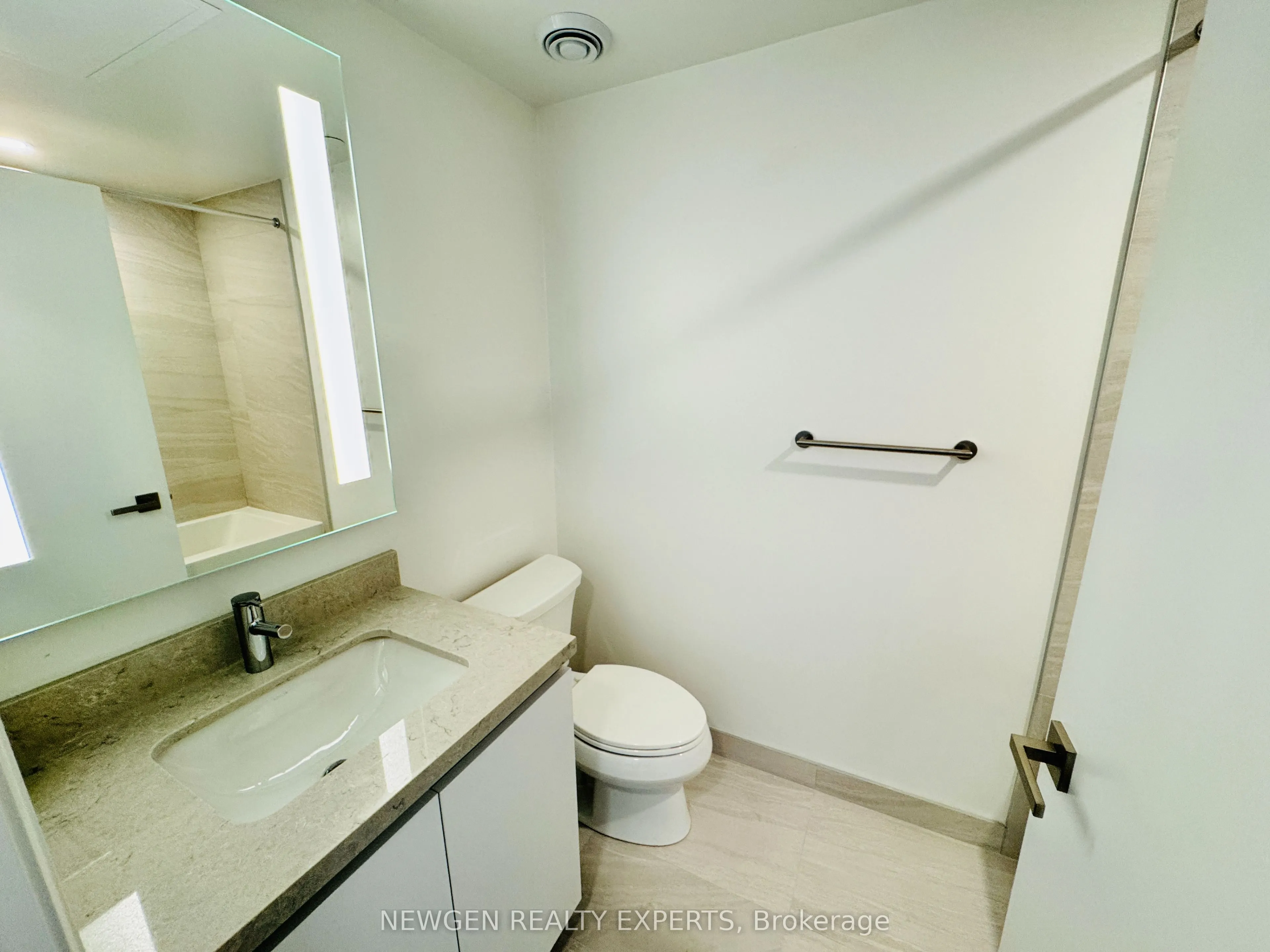 4015 The Exchange, #903