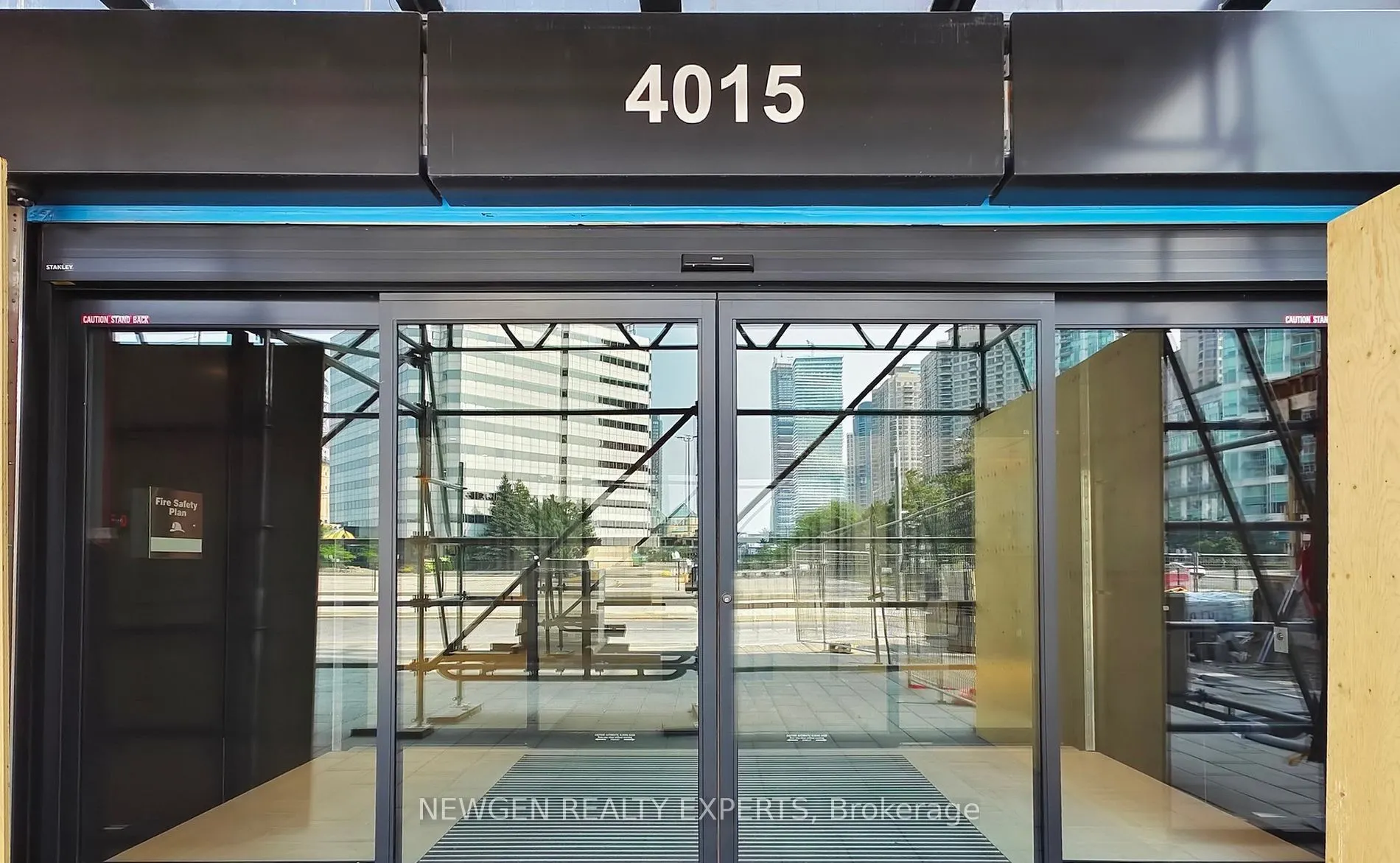 4015 The Exchange, #903