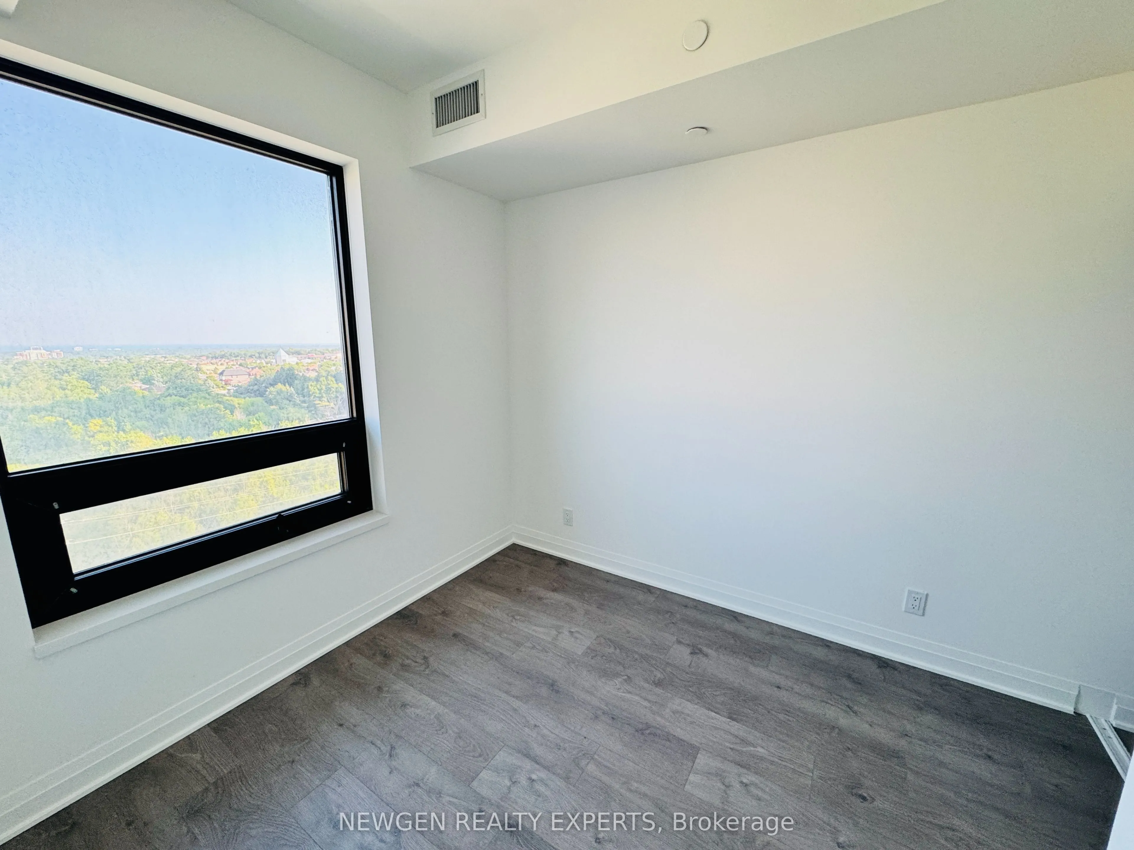 4015 The Exchange, #903